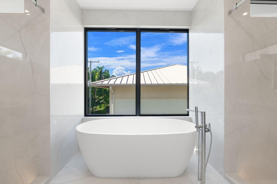 2035 Intracoastal Fort Lauderdale, FL 33305