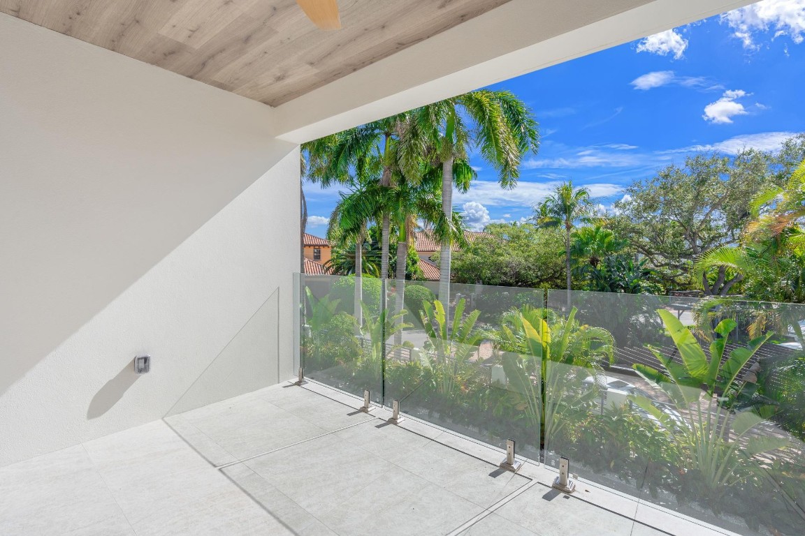 2035 Intracoastal Fort Lauderdale, FL 33305