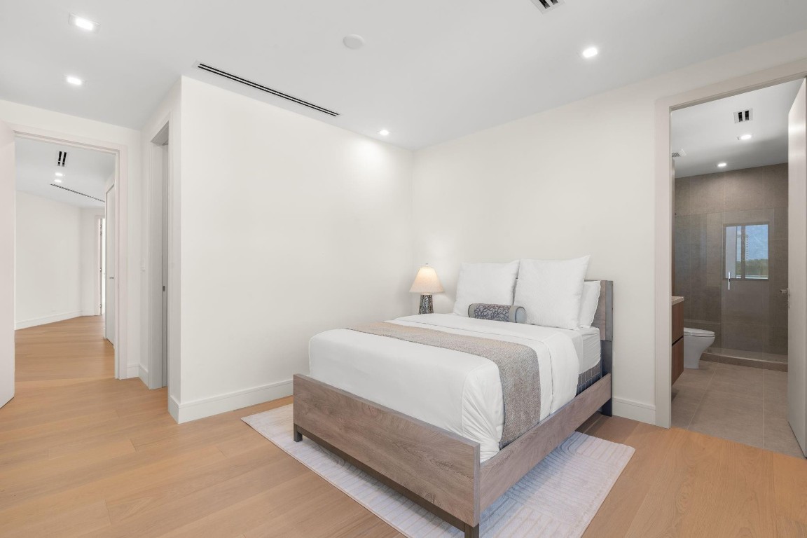 2035 Intracoastal Fort Lauderdale, FL 33305