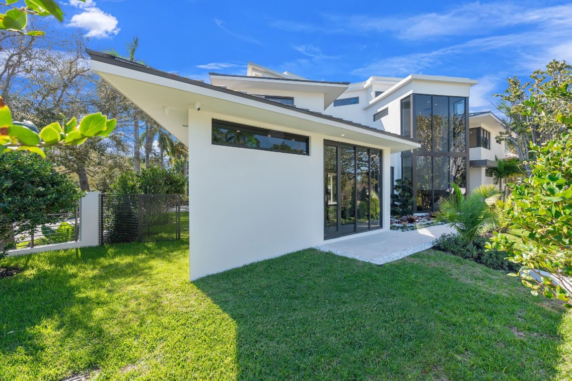 2035 Intracoastal Fort Lauderdale, FL 33305