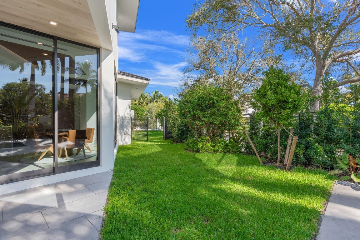 2035 Intracoastal Fort Lauderdale, FL 33305