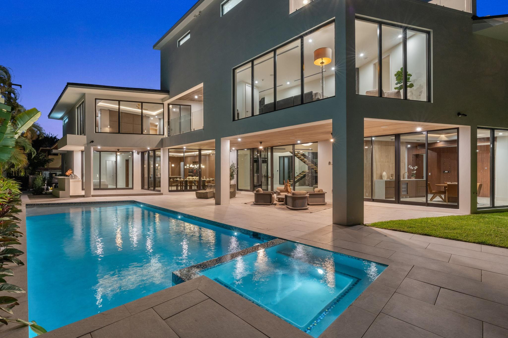 2035 Intracoastal Fort Lauderdale, FL 33305