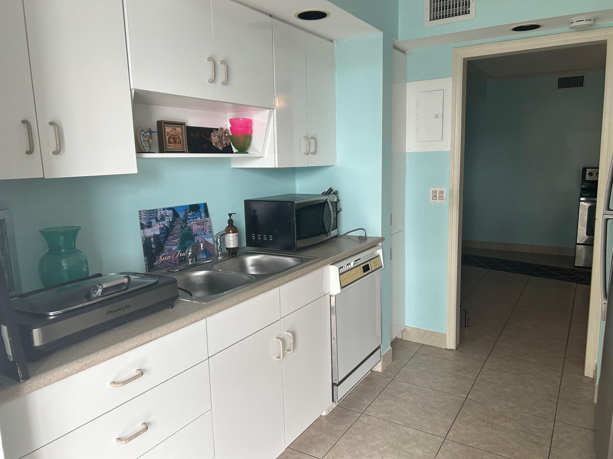 3100 NE 49th #PH06 Fort Lauderdale, FL 33308