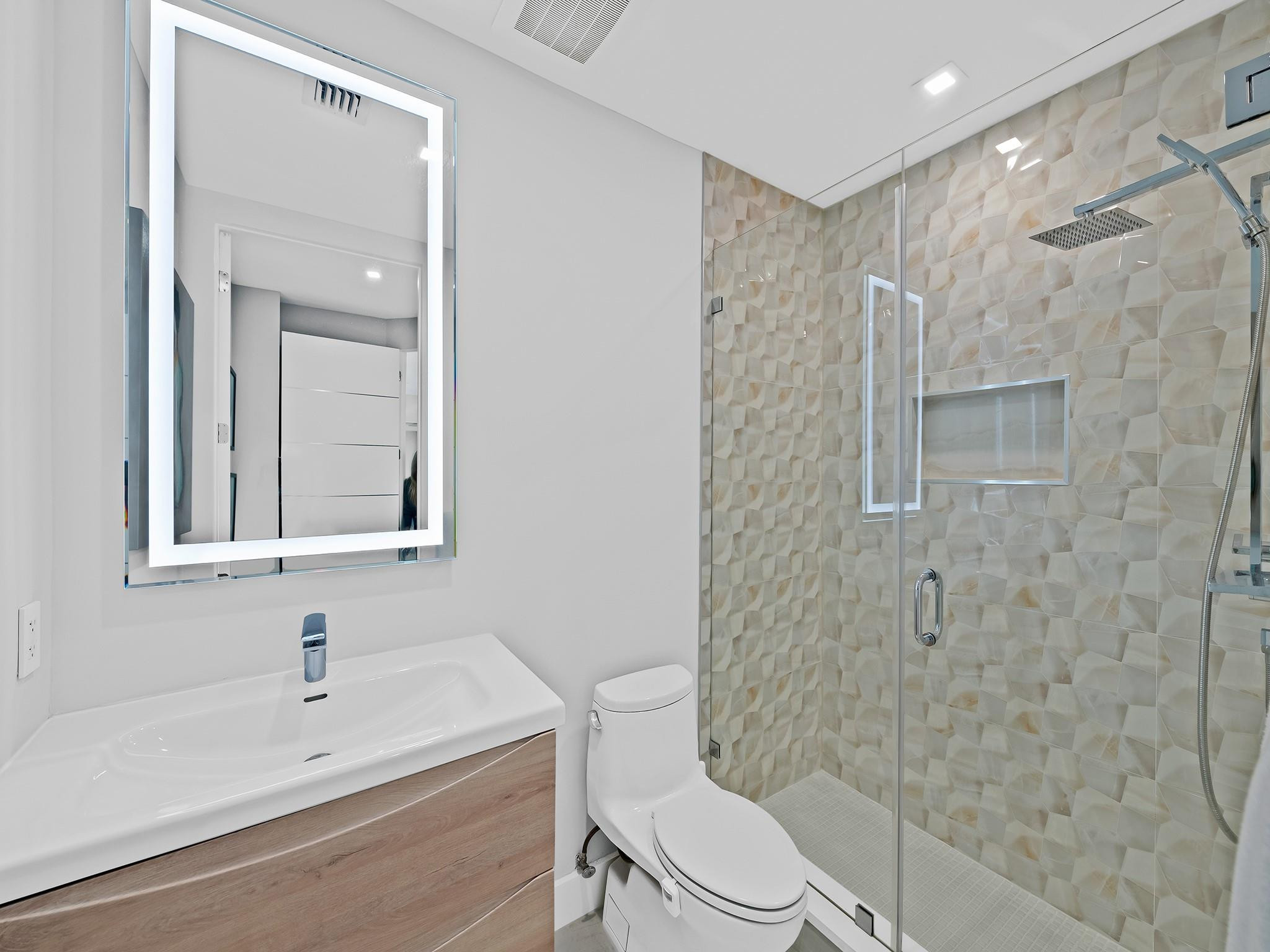 516 Hendricks #4B Fort Lauderdale, FL 33301