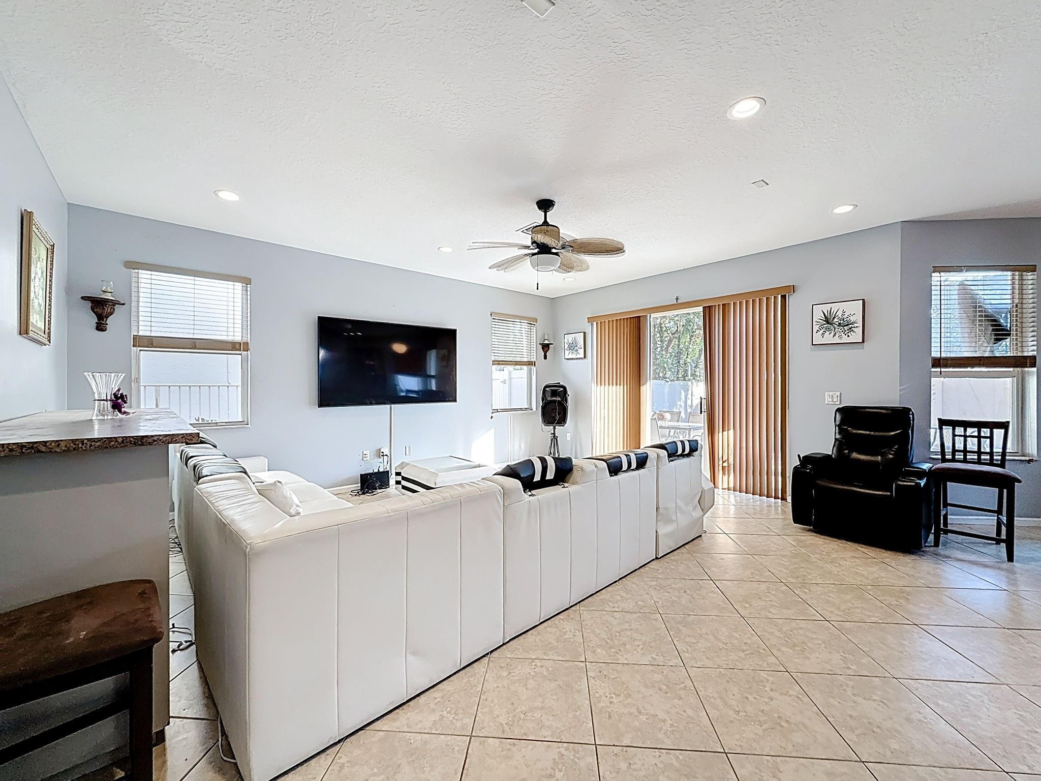 16918 SW 16th Pembroke Pines, FL 33027