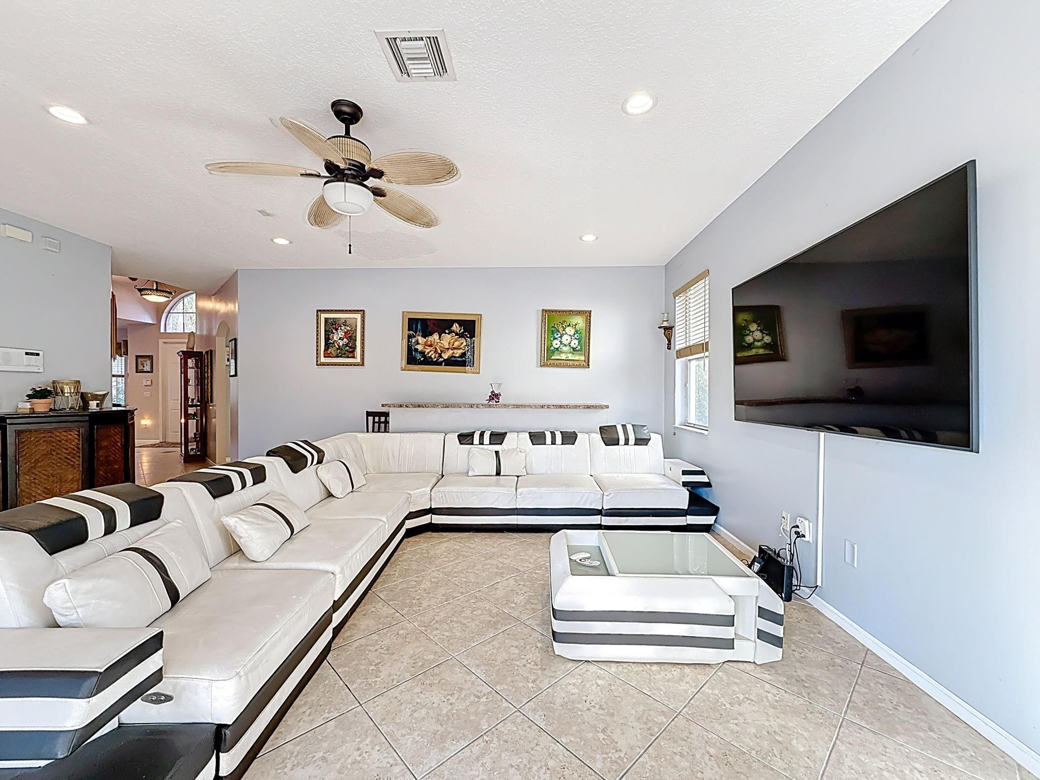 16918 SW 16th Pembroke Pines, FL 33027