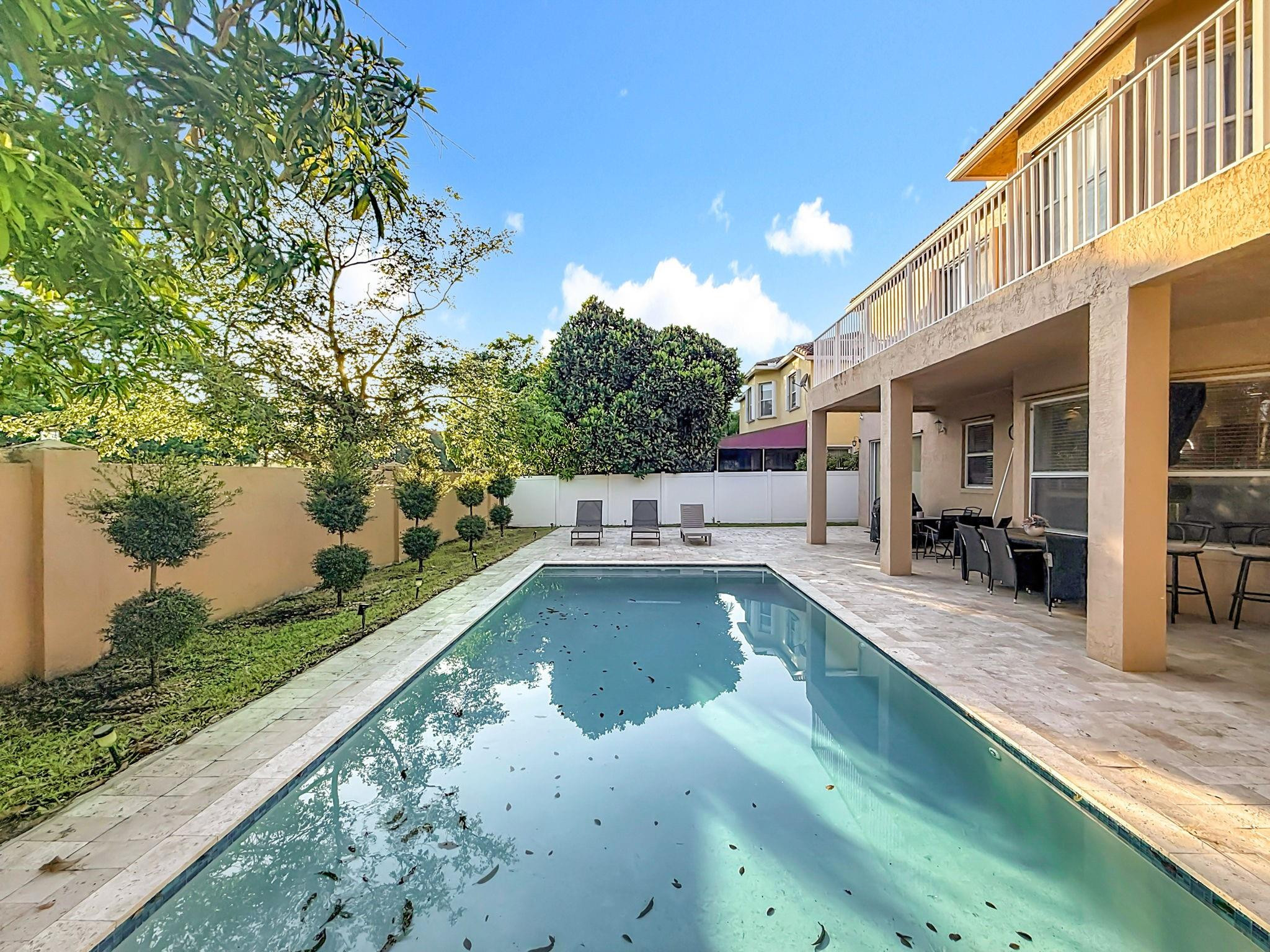 16918 SW 16th Pembroke Pines, FL 33027