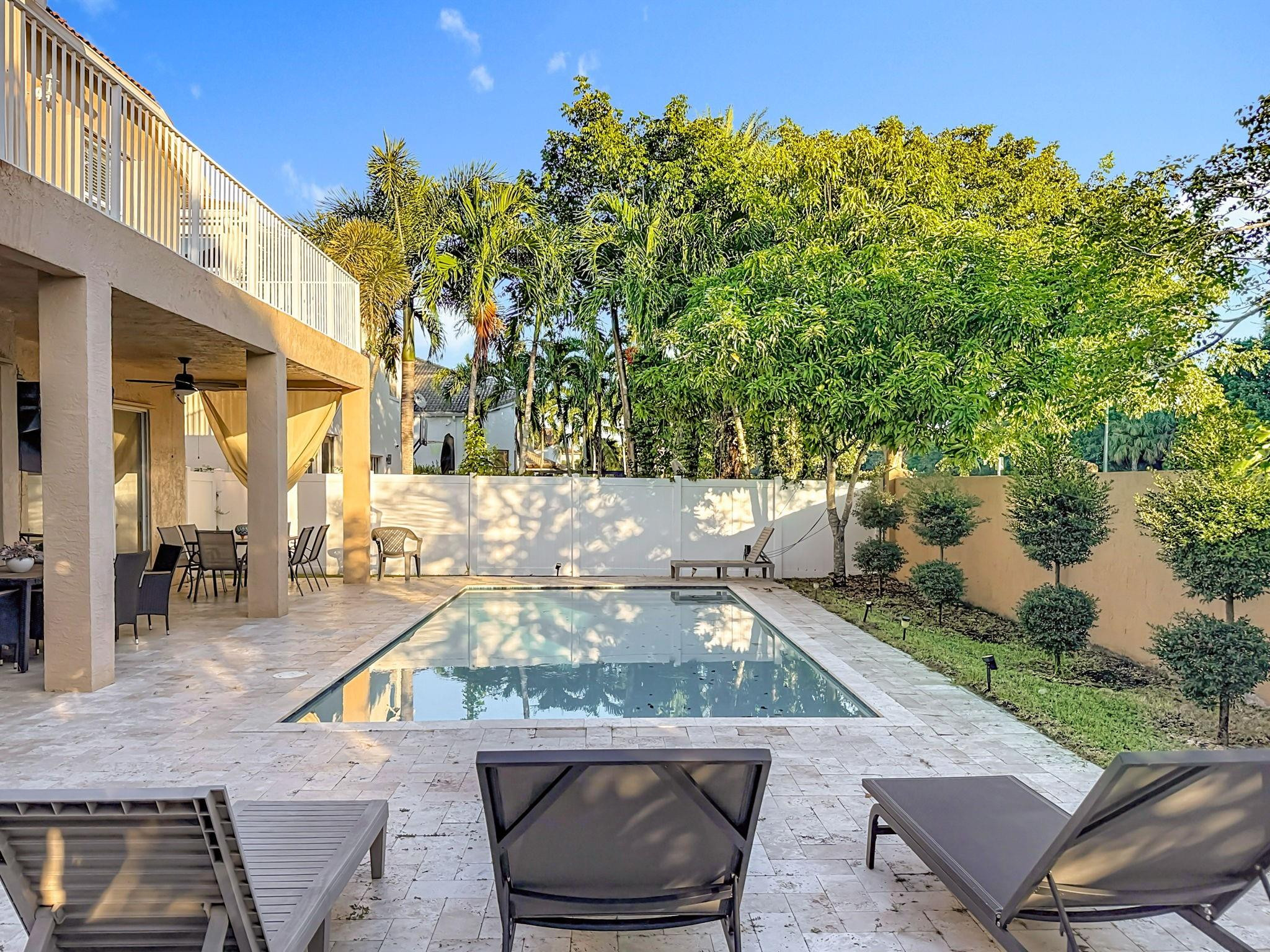 16918 SW 16th Pembroke Pines, FL 33027