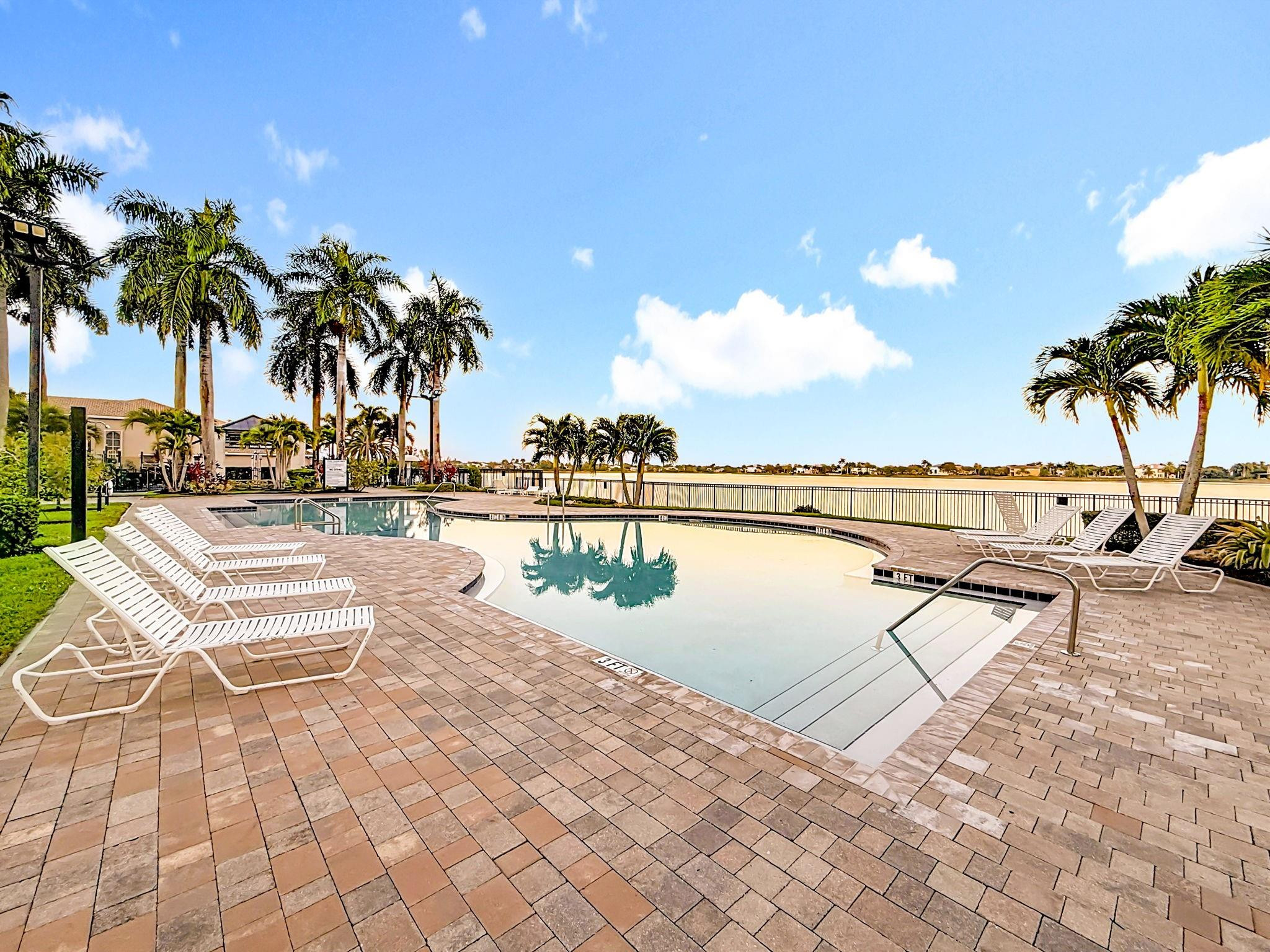 16918 SW 16th Pembroke Pines, FL 33027