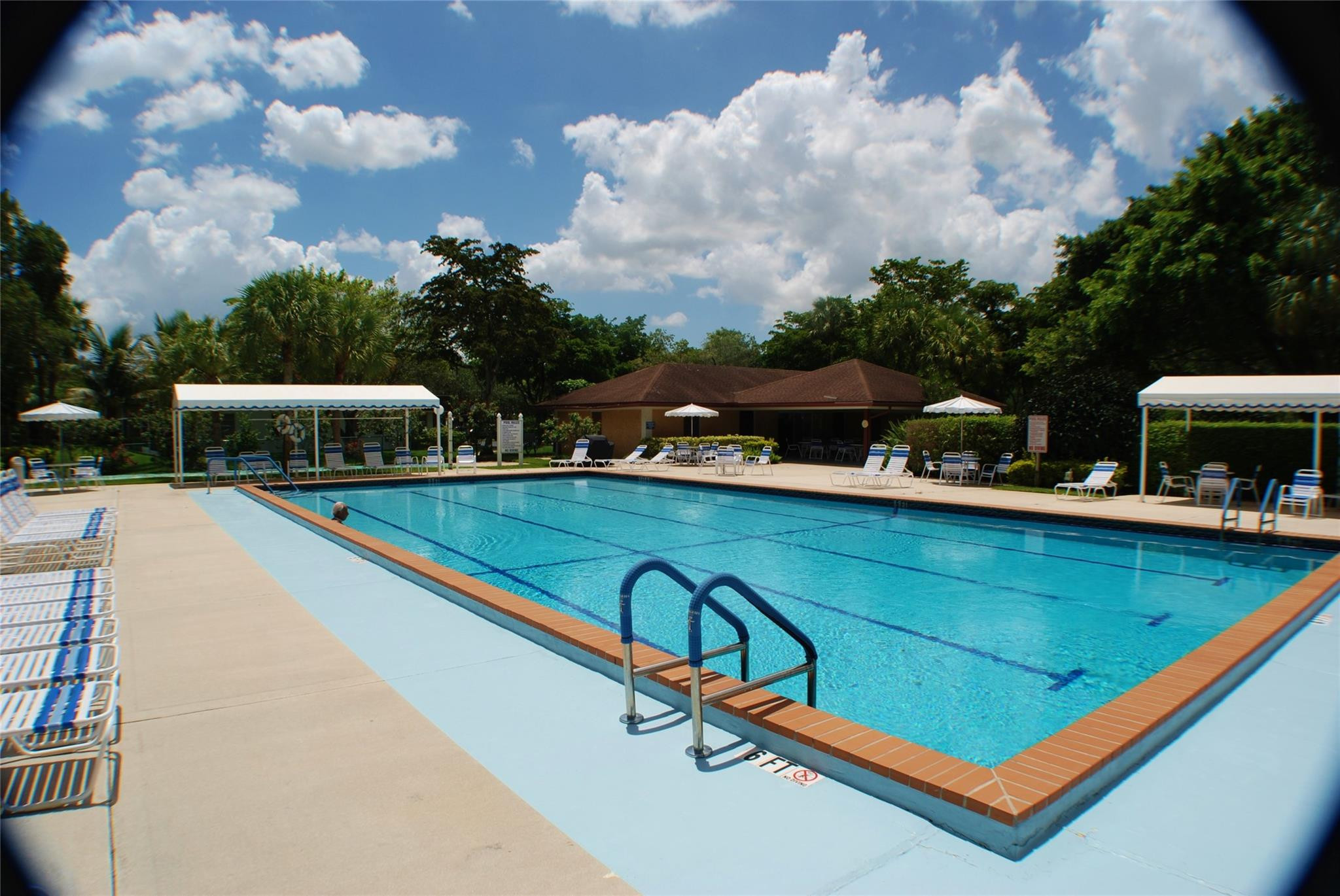 3980 Oaks Clubhouse #511