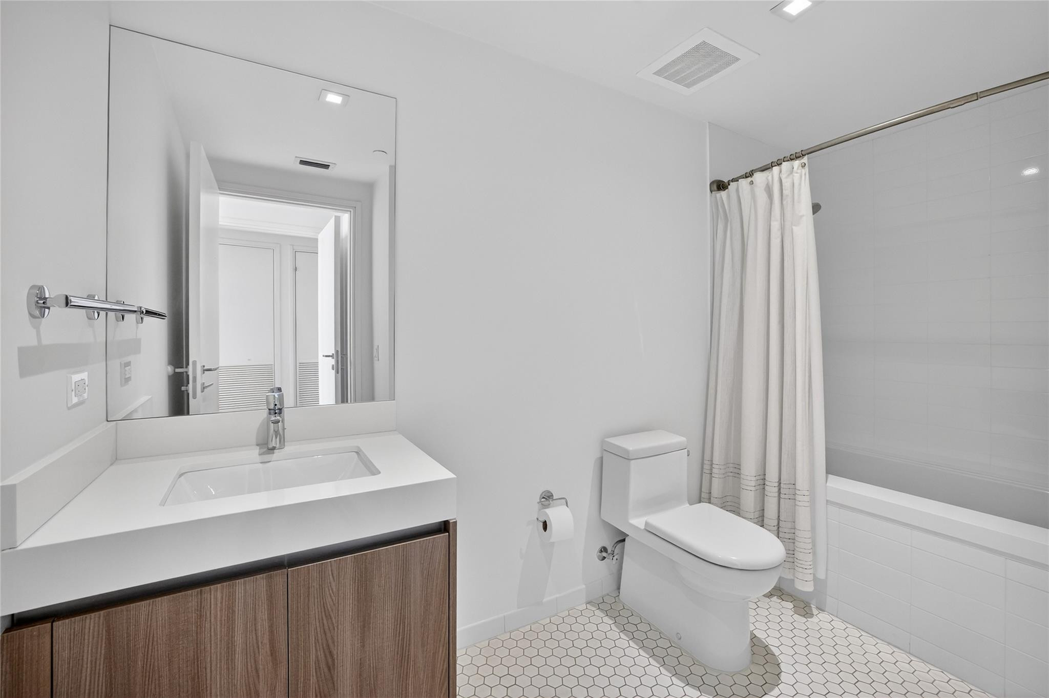 401 N Birch #600 Fort Lauderdale, FL 33304