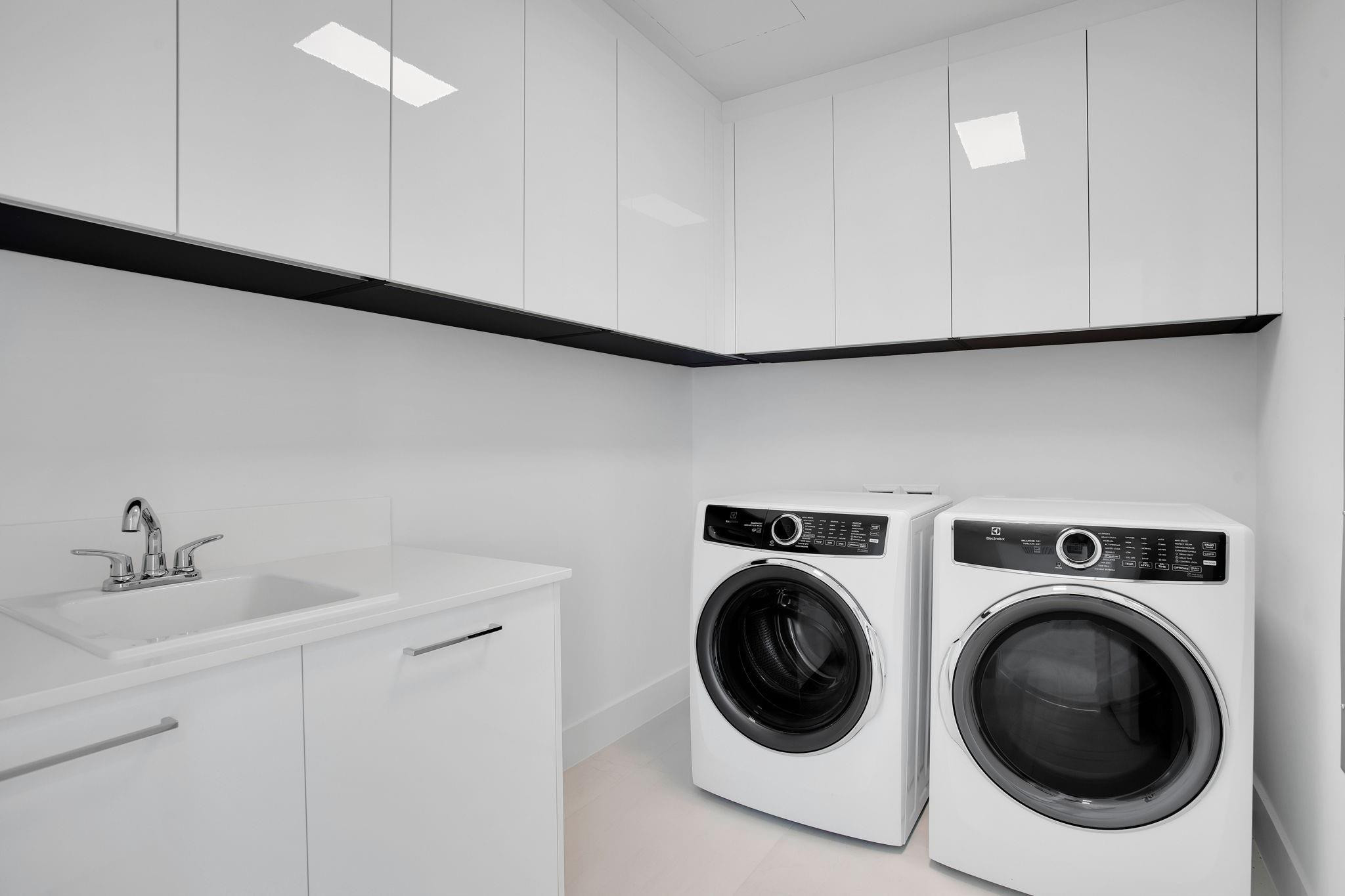 153 N Seabreeze Blv #1602-S Fort Lauderdale, FL 33304