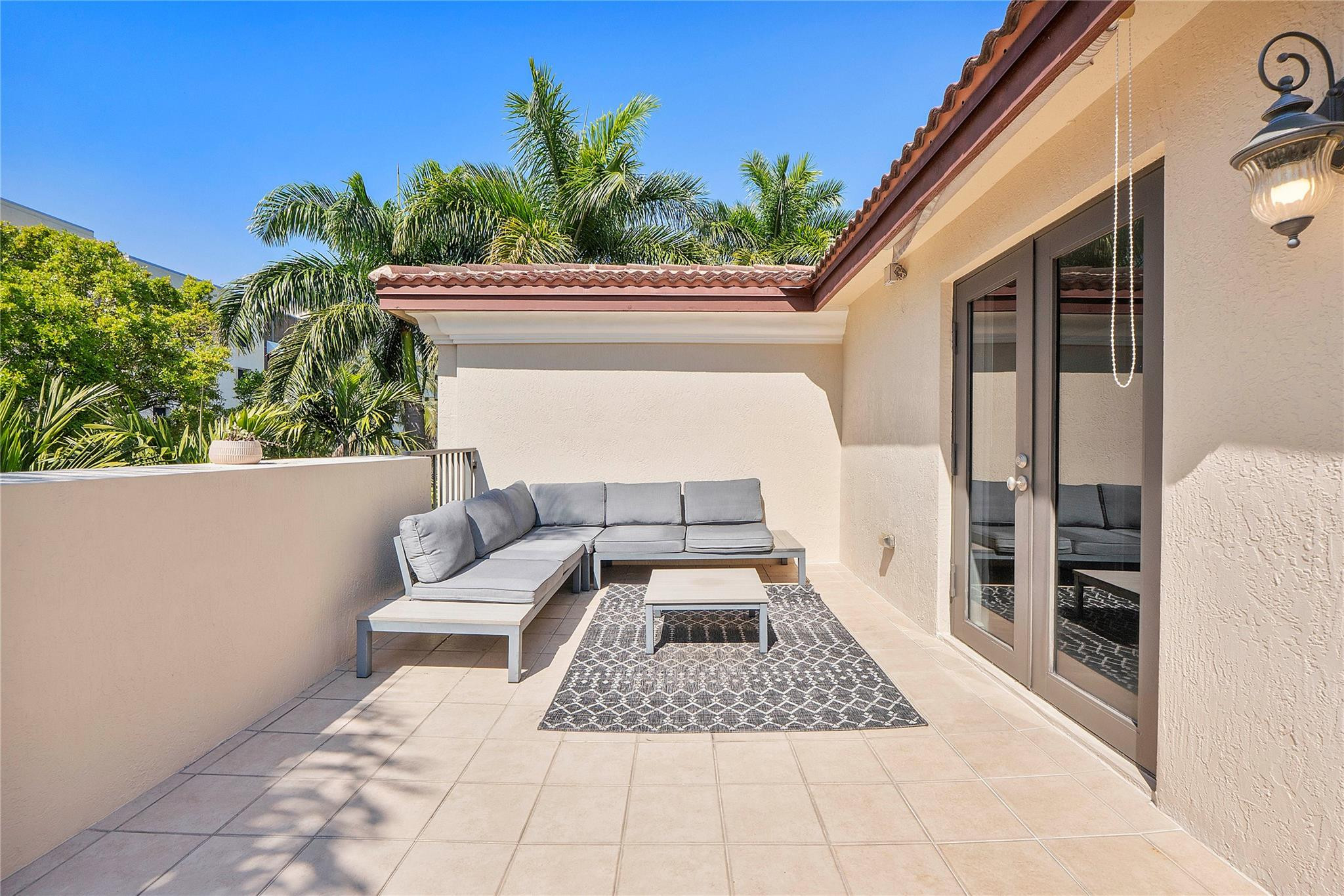 430 NE 7th #430 Fort Lauderdale, FL 33301