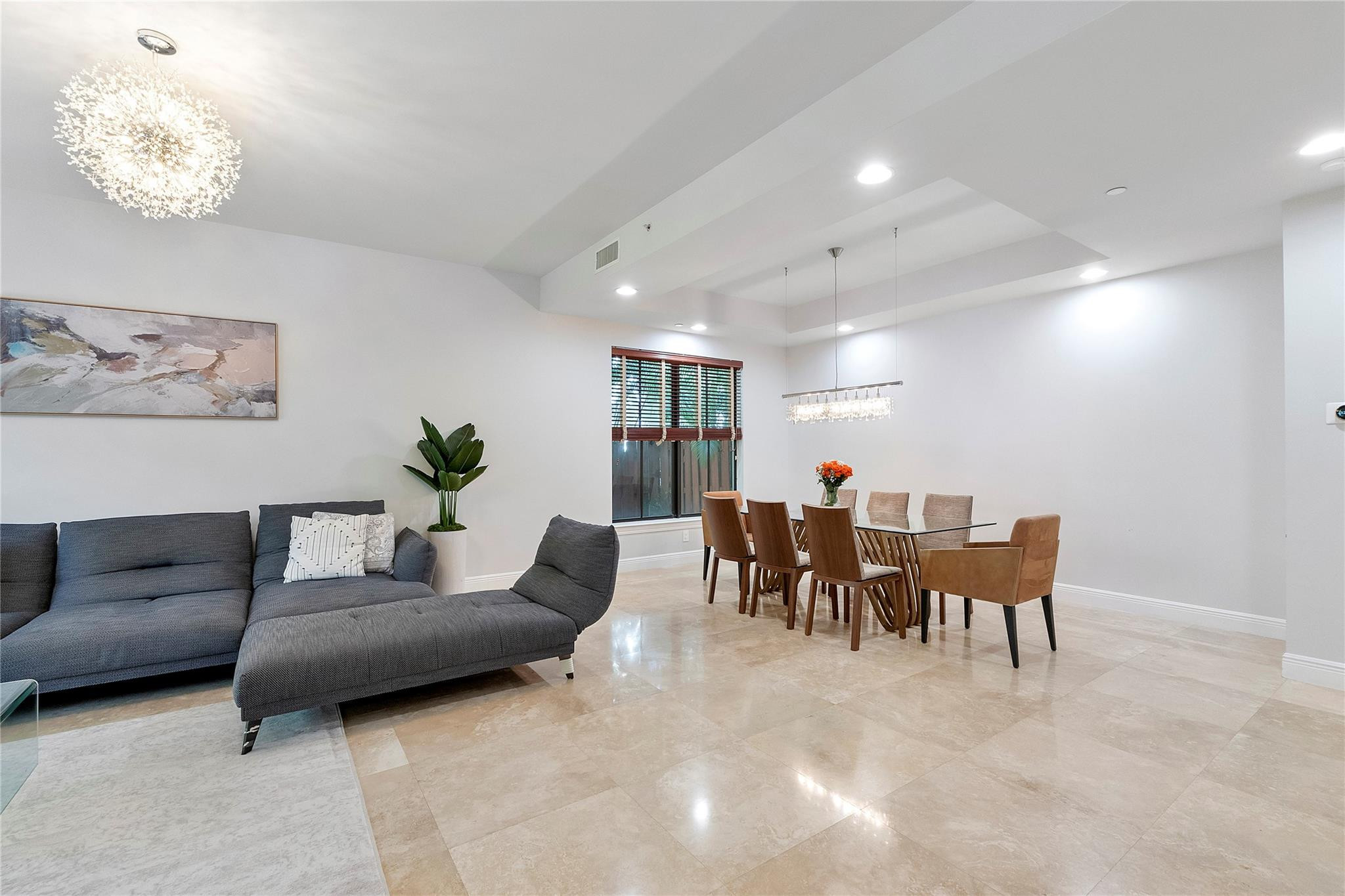 430 NE 7th #430 Fort Lauderdale, FL 33301