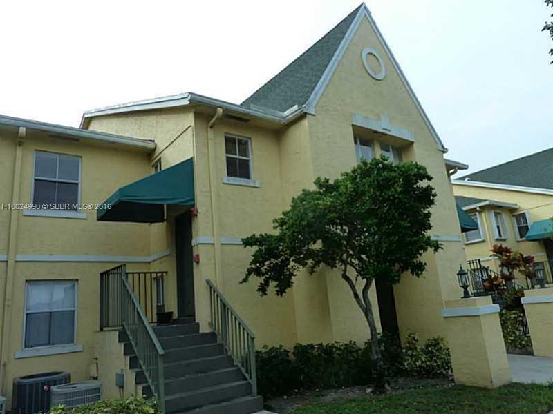 2819 N Course Dr #211