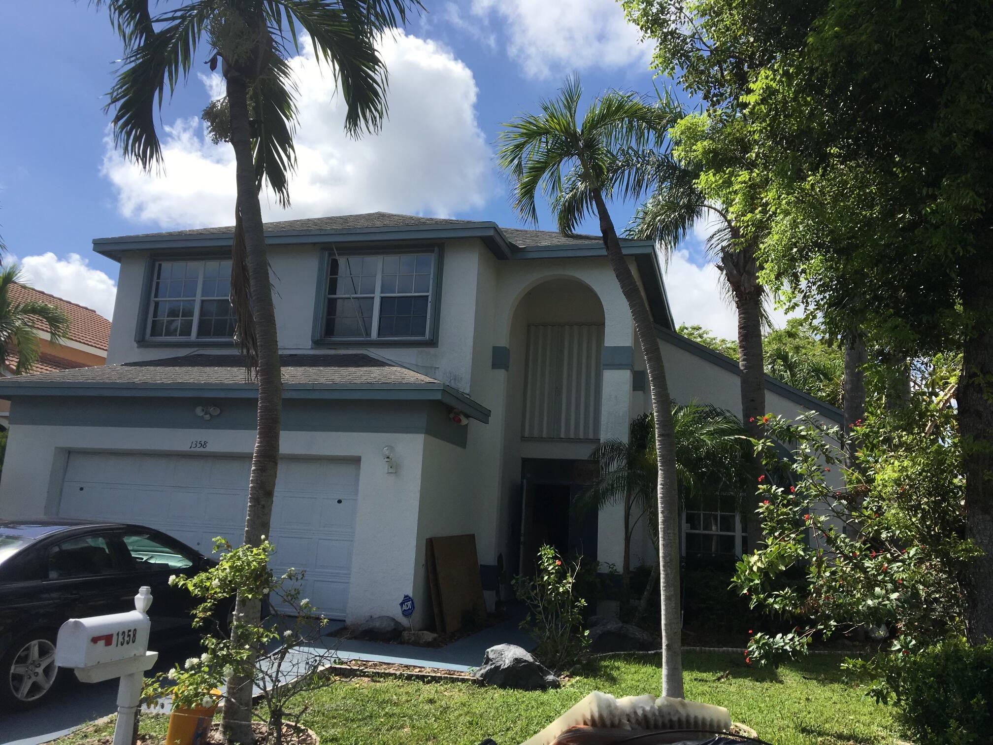 1358 E Fairfax Circle