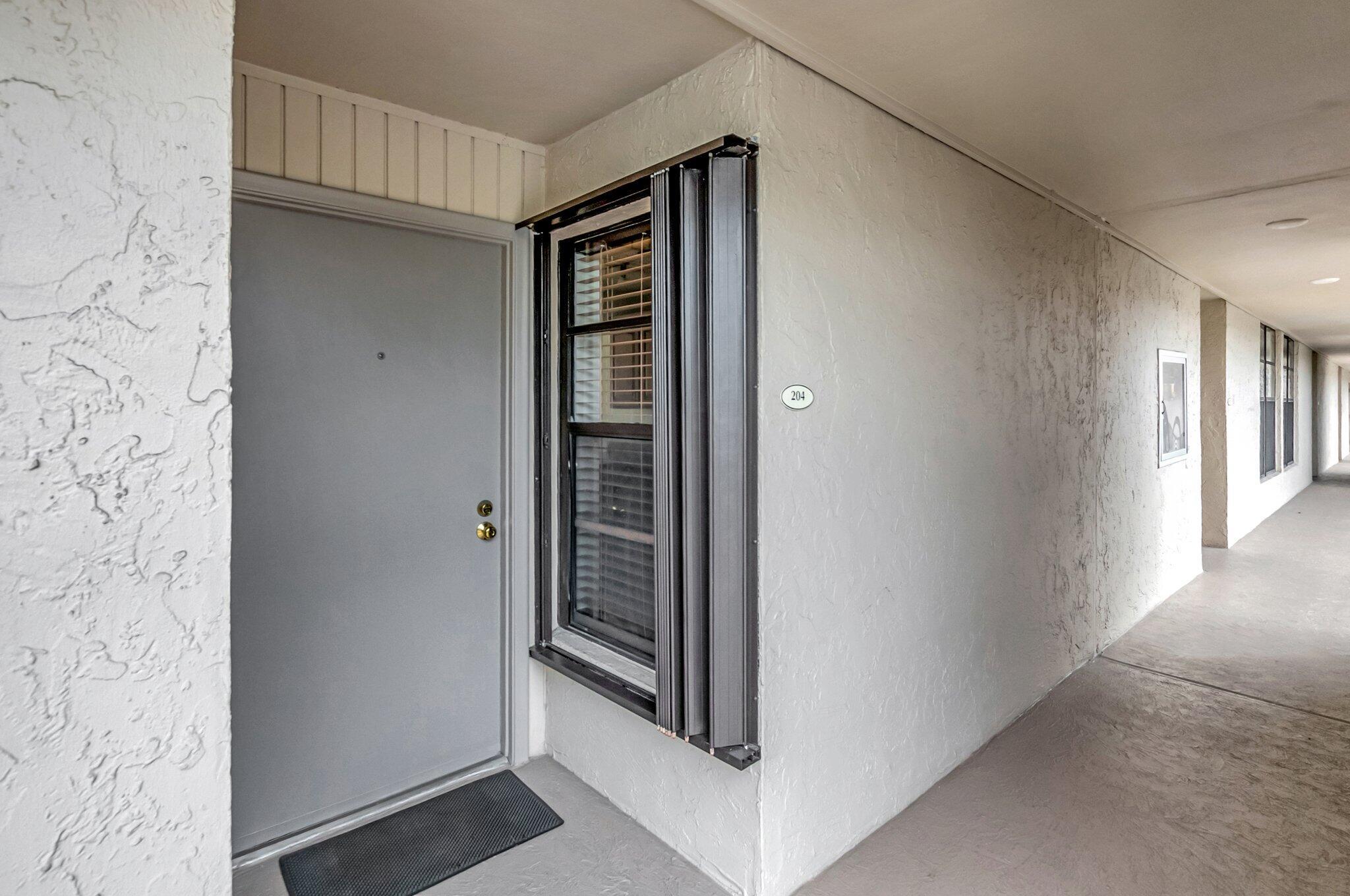 6 Royal Palm Way #204,Boca Raton, FL 33432