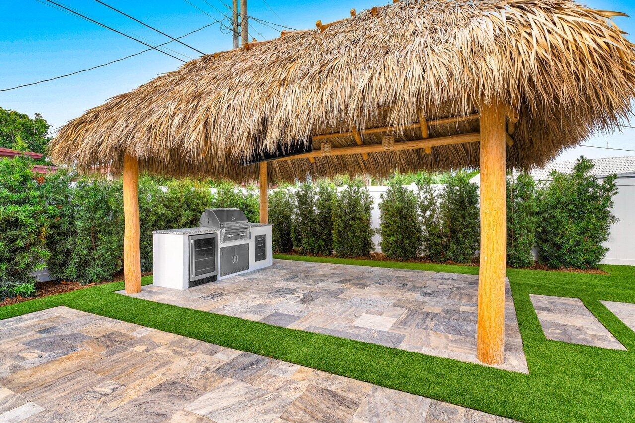 902 SW 27th Pl Boynton Beach, FL 33435