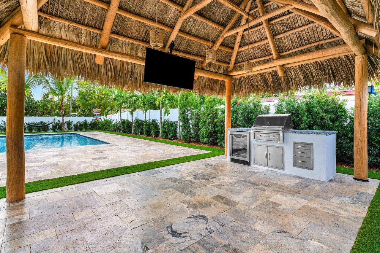 902 SW 27th Pl Boynton Beach, FL 33435