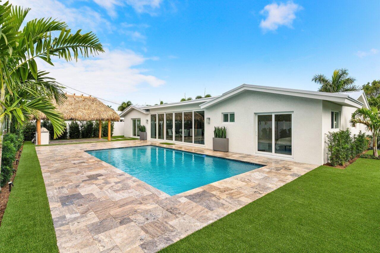 902 SW 27th Pl Boynton Beach, FL 33435