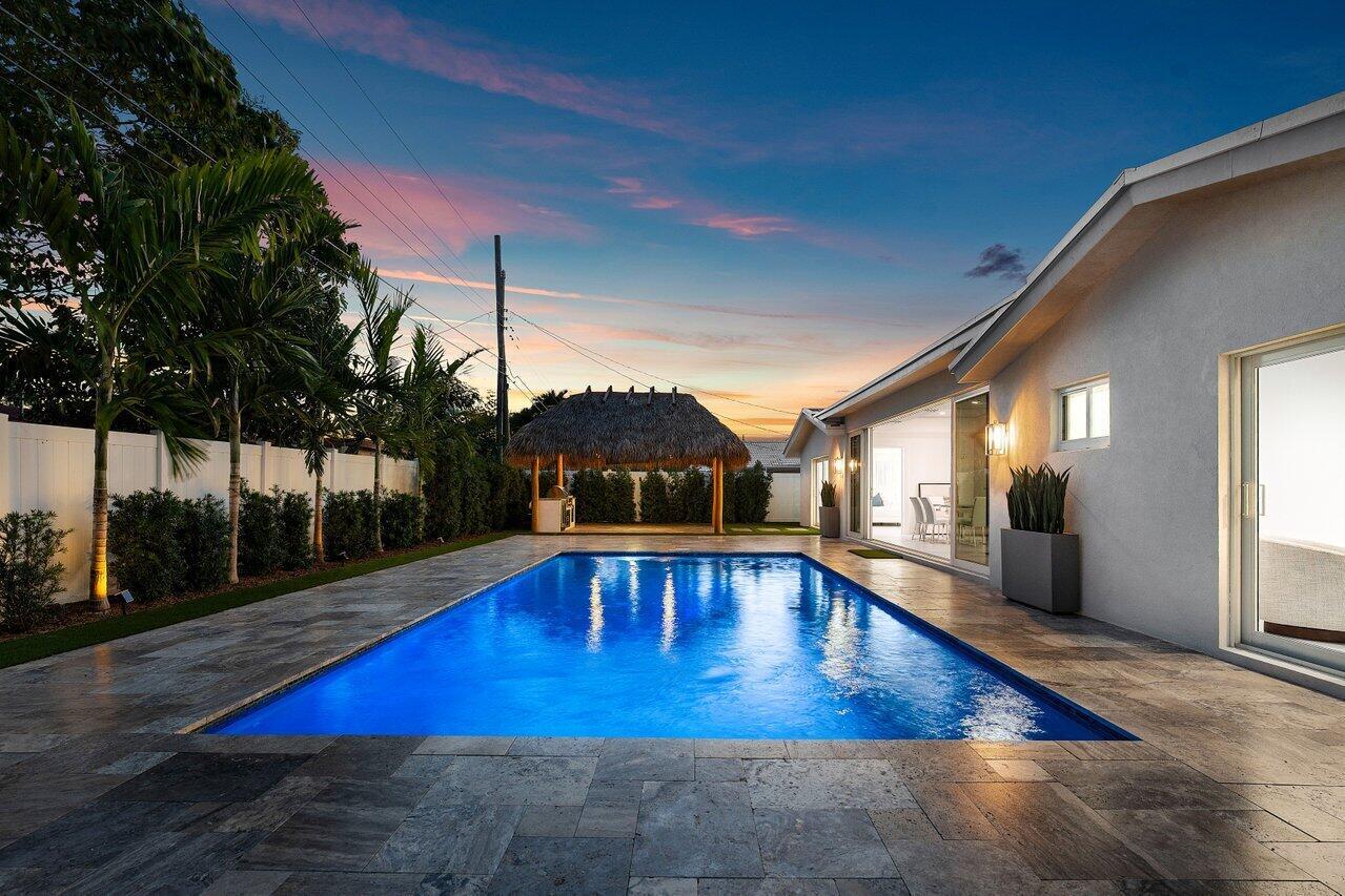 902 SW 27th Pl Boynton Beach, FL 33435