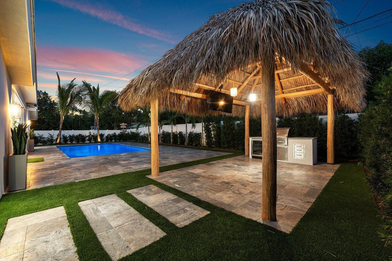 902 SW 27th Pl Boynton Beach, FL 33435