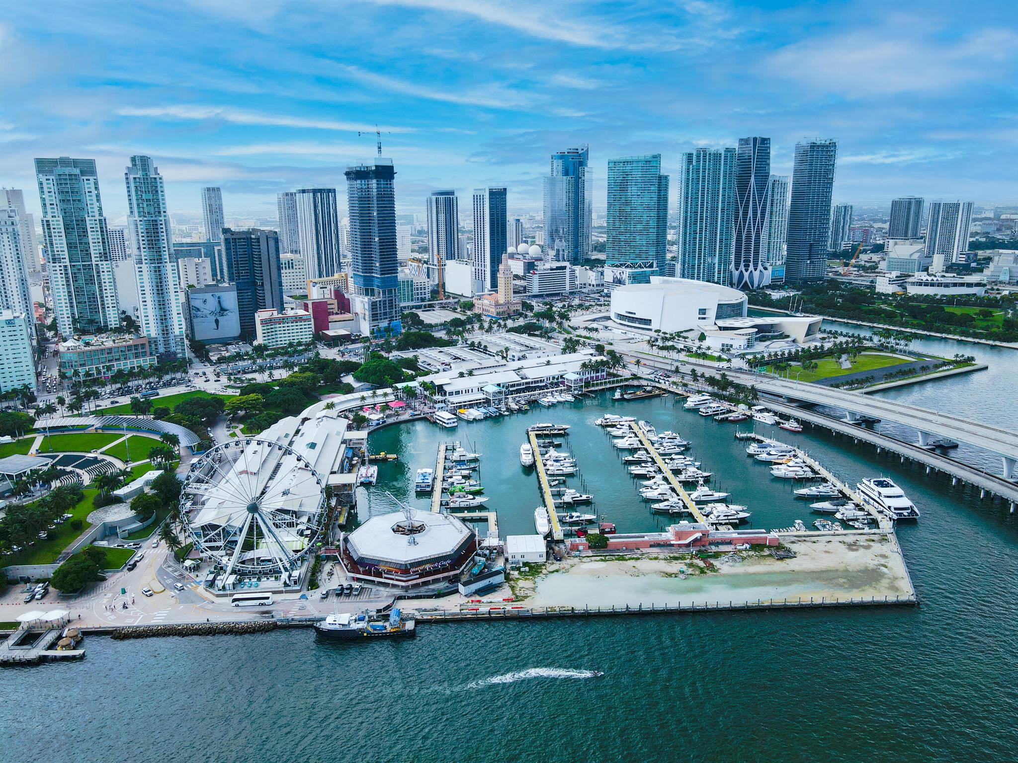 image Paramount Miami Worldcent64
