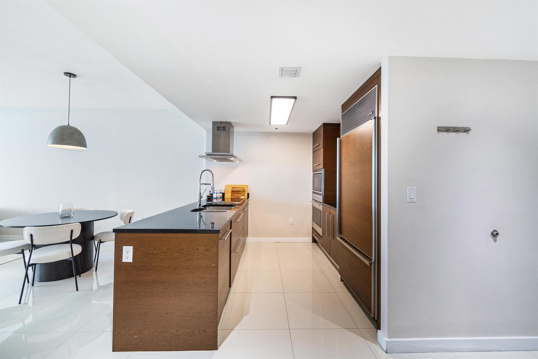 image ICON BRICKELL NO TWO9