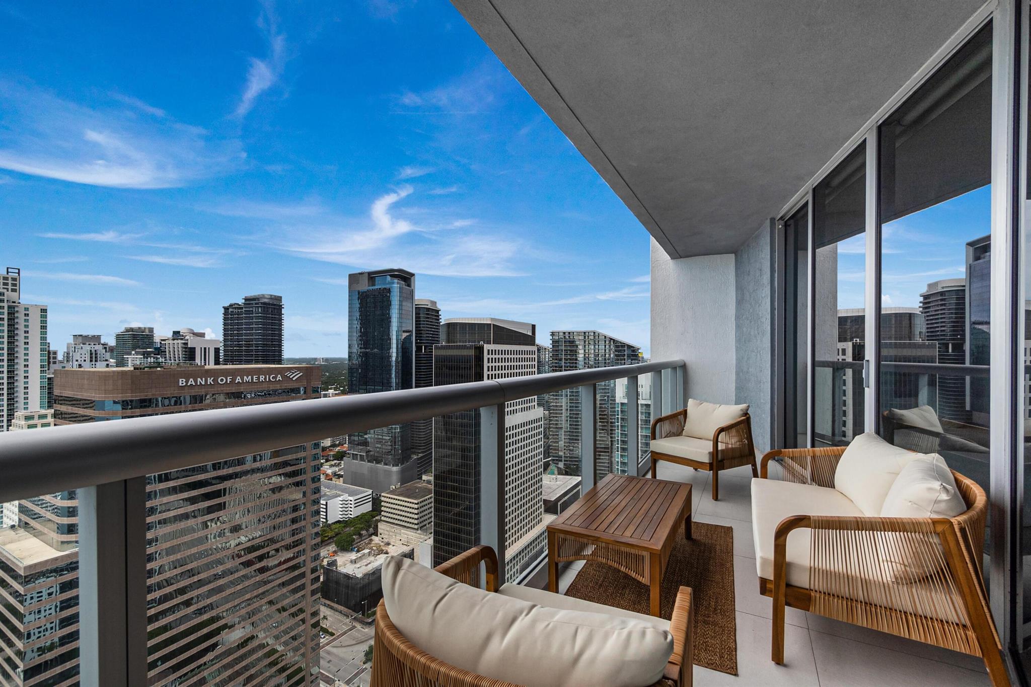 image ICON BRICKELL NO TWO25