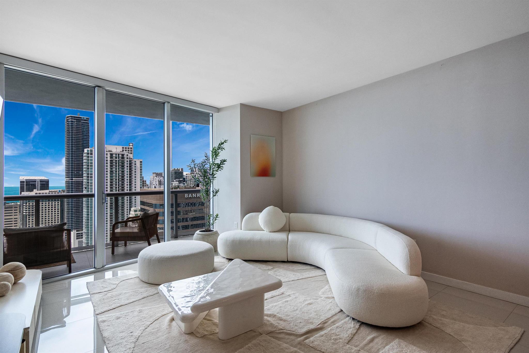 image ICON BRICKELL NO TWO5