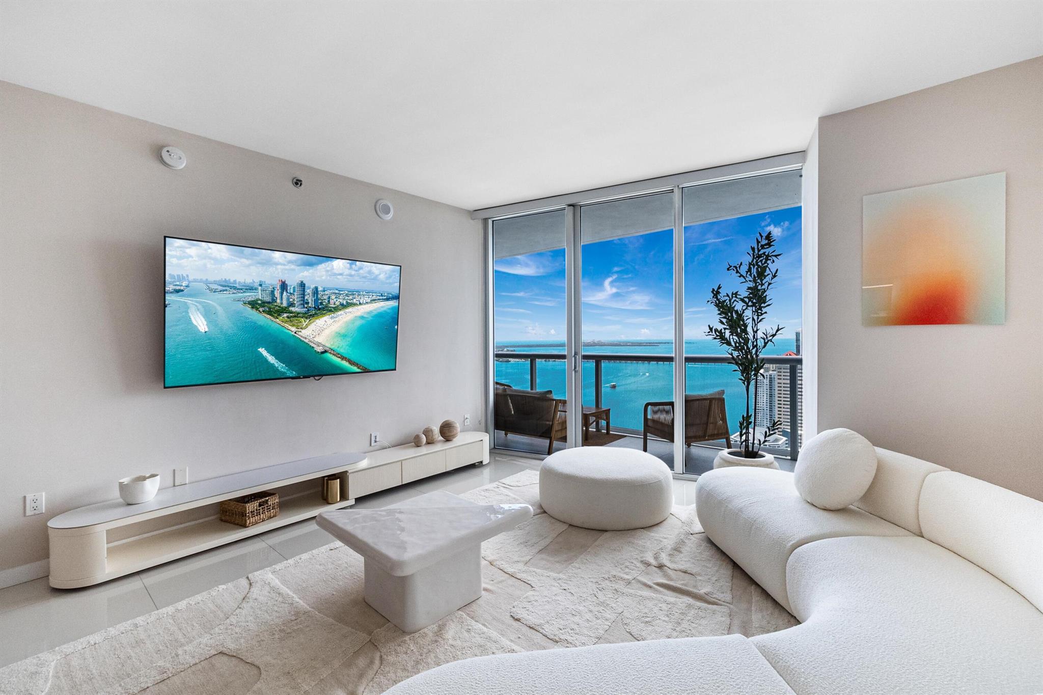 image ICON BRICKELL NO TWO6