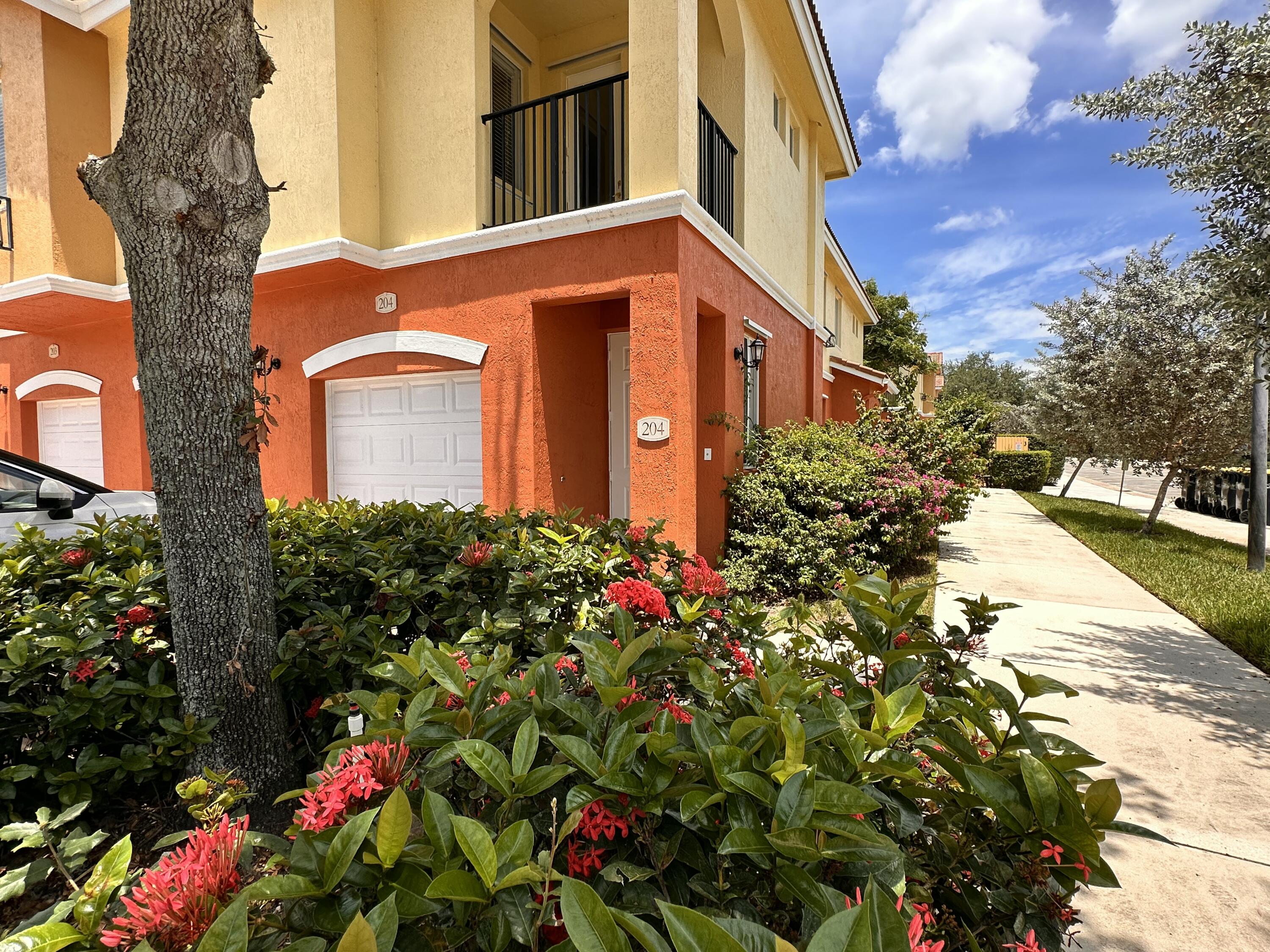 44 SE Sedona Cir #204