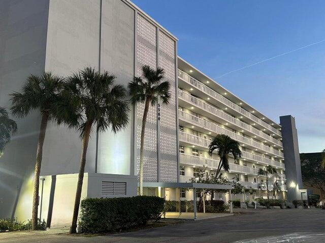 5700 NW 2nd Ave #310