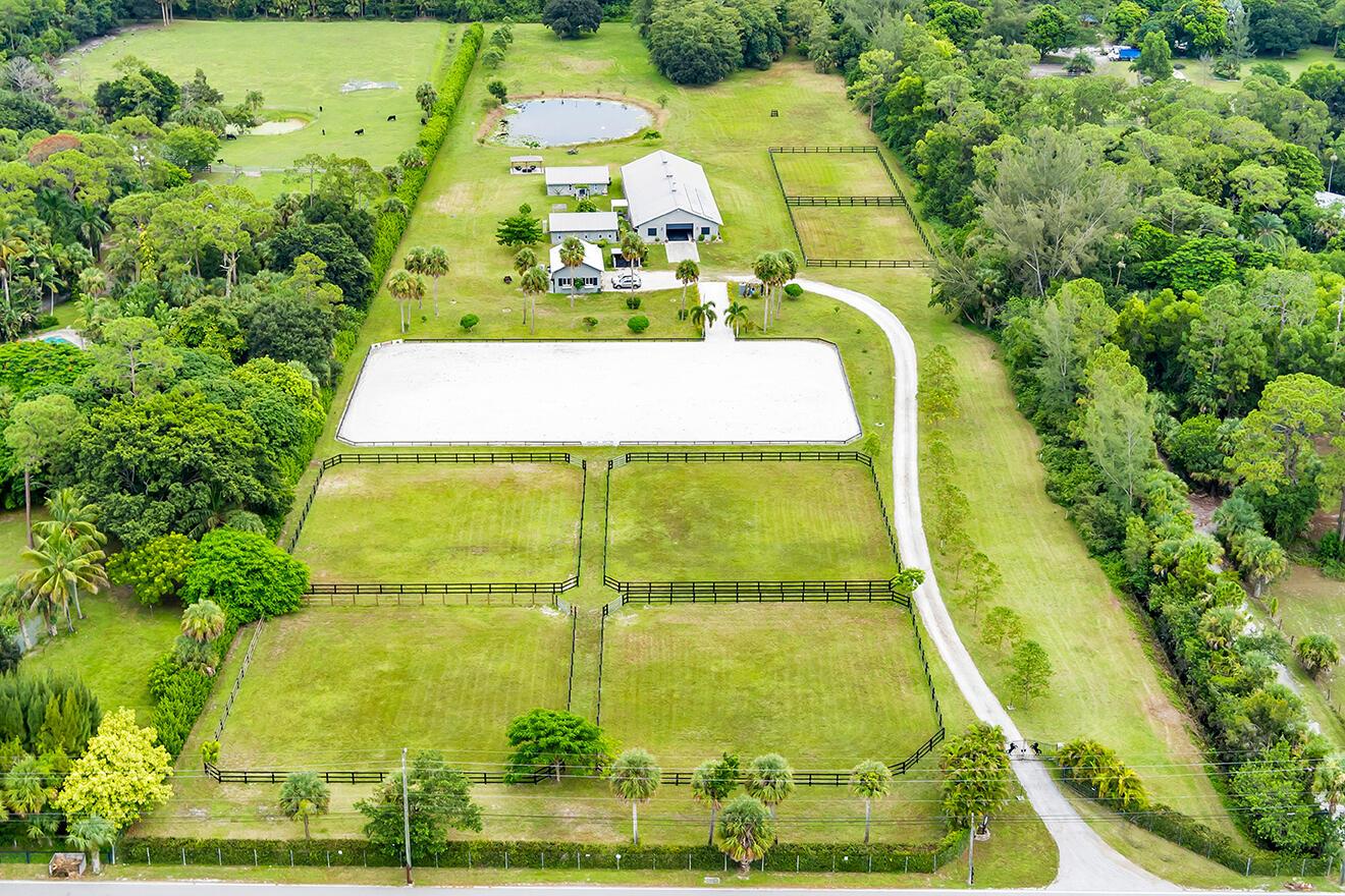 2770 E Rd