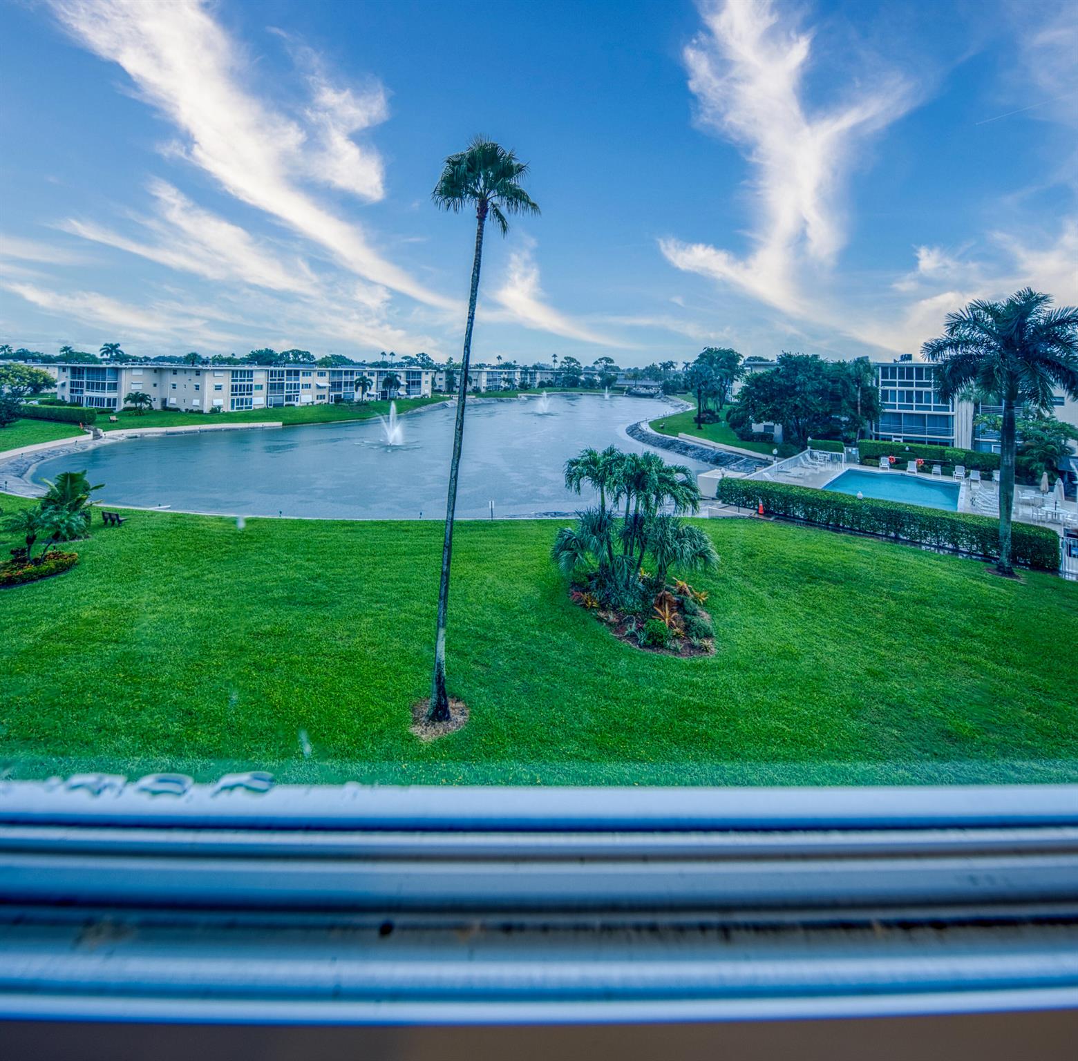 2728 N Garden Dr #413