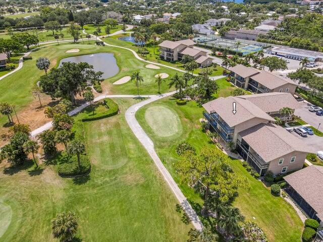 9239 SE Riverfront Ter #D