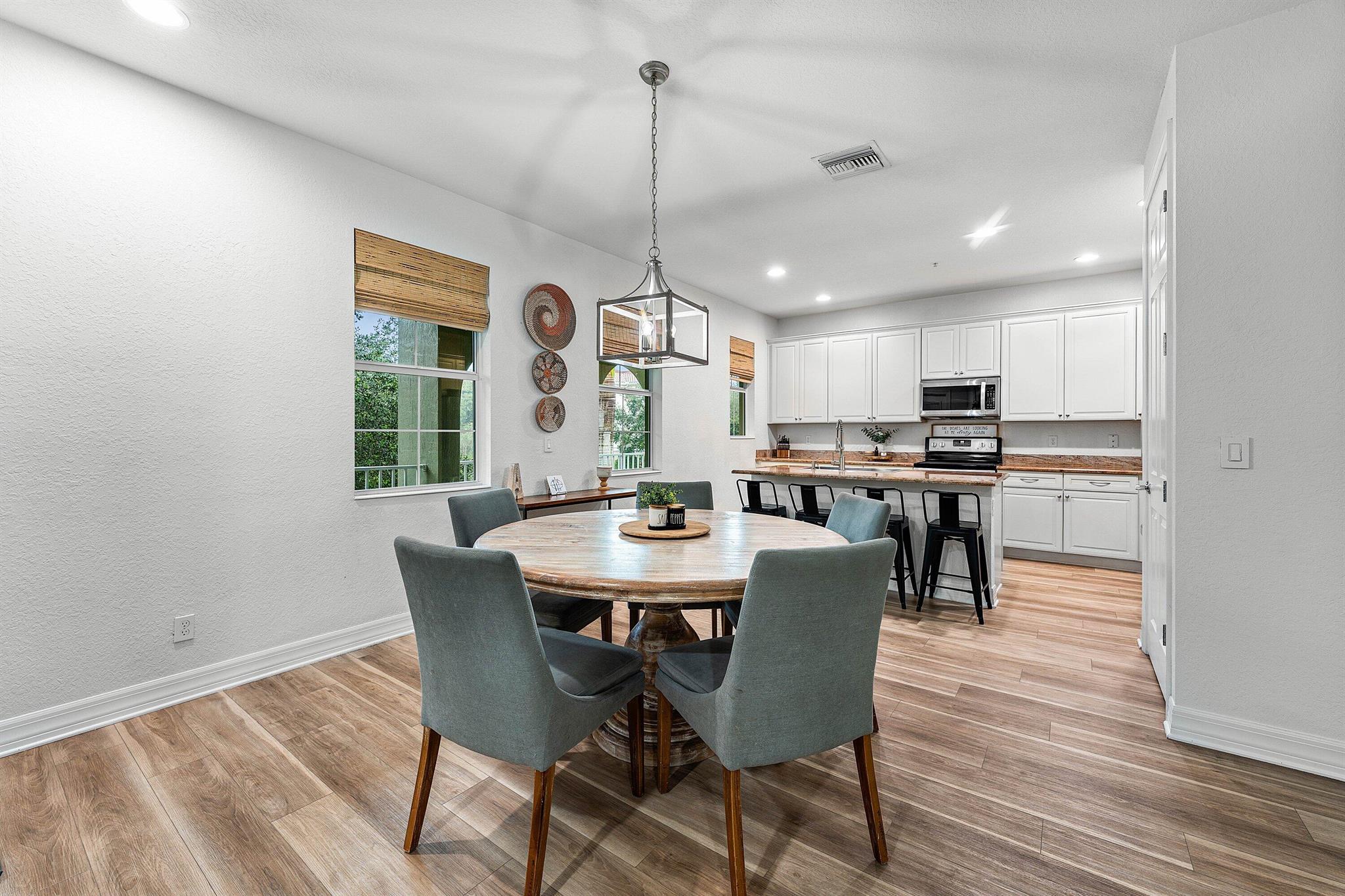 1056 Community Dr Jupiter, FL 33458