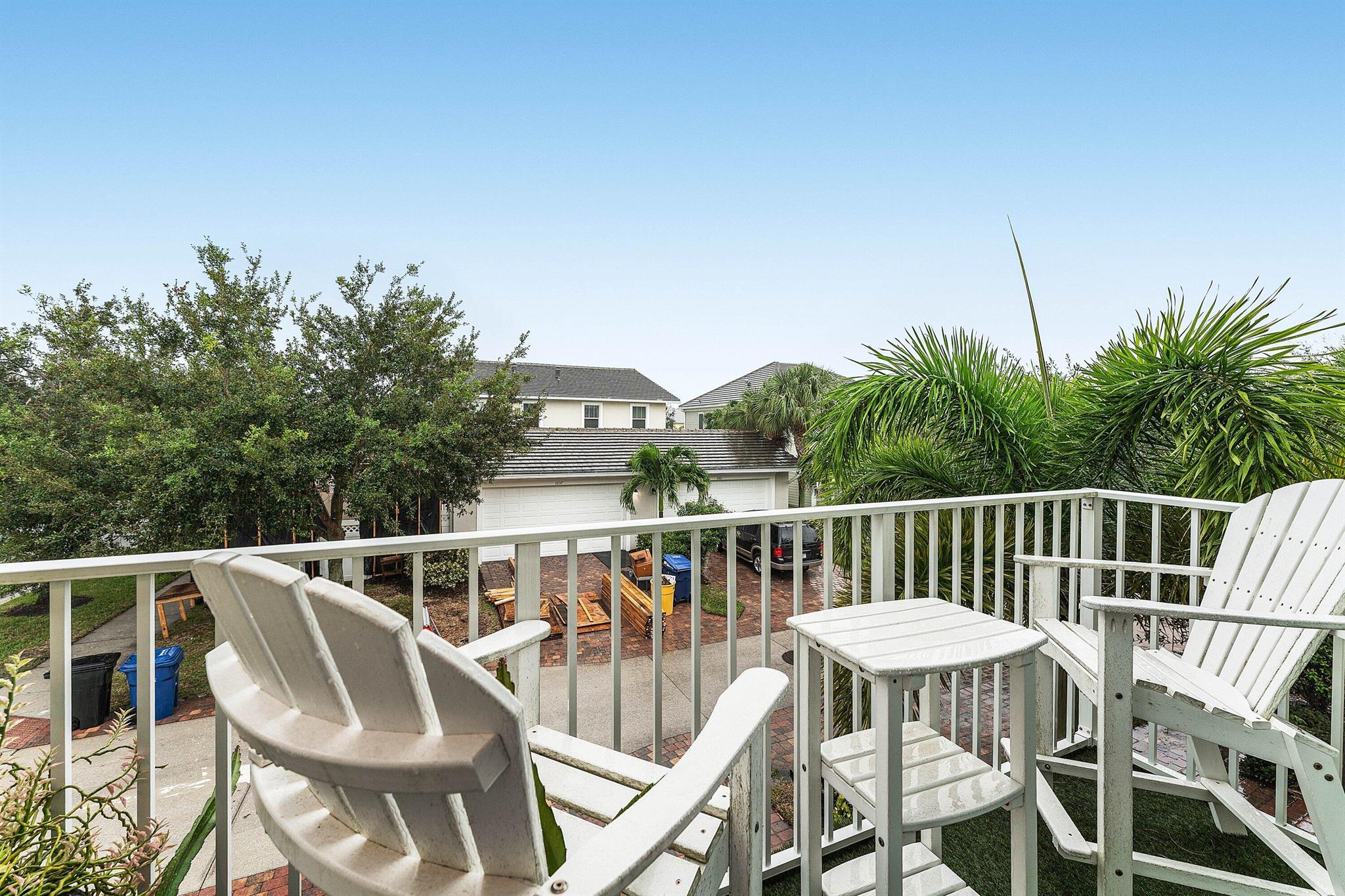 1056 Community Dr Jupiter, FL 33458