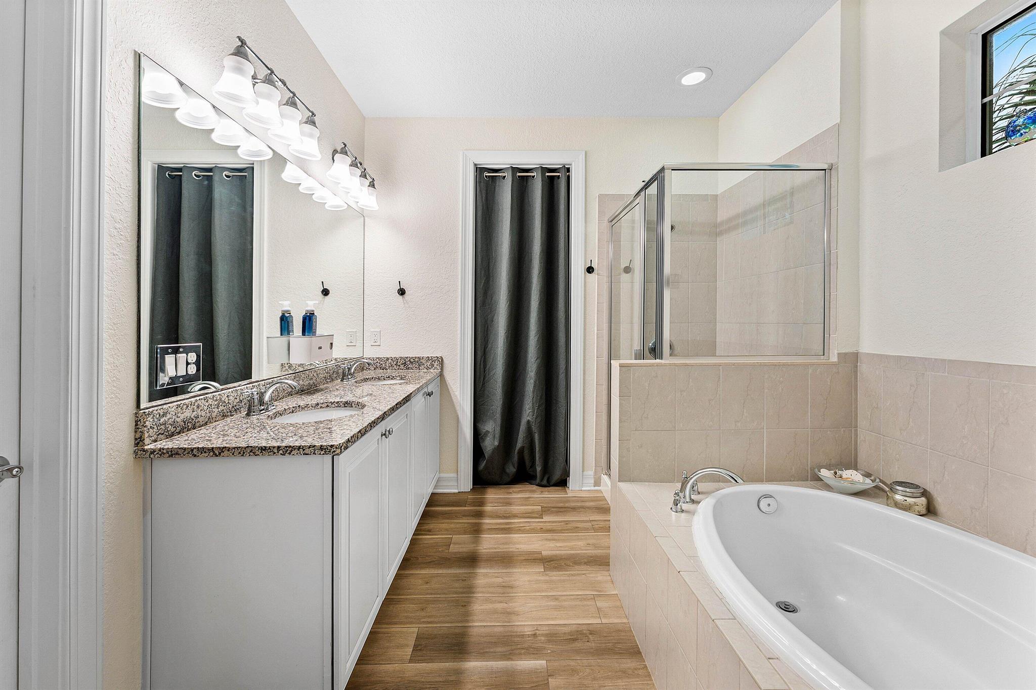 1056 Community Dr Jupiter, FL 33458