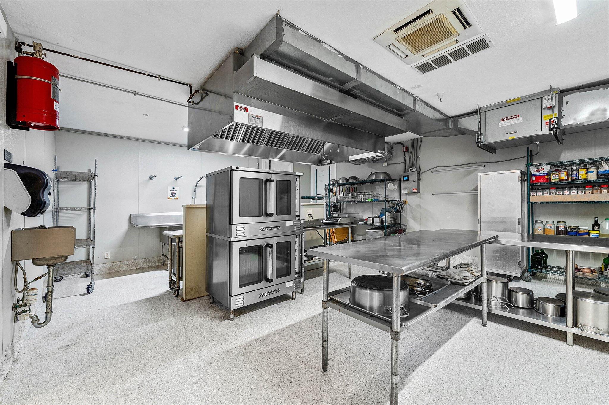 1056 Community Dr Jupiter, FL 33458