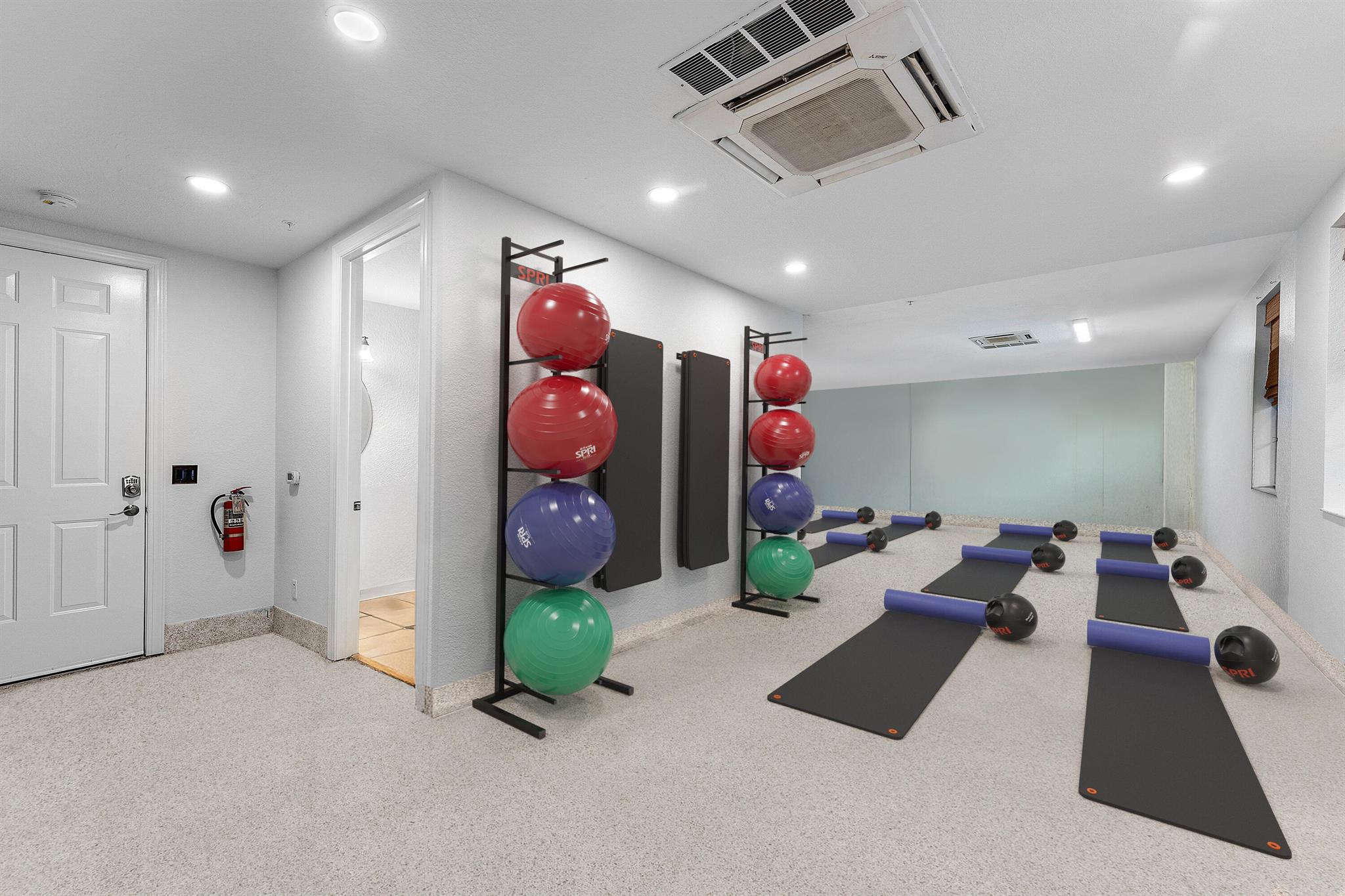 1056 Community Dr Jupiter, FL 33458