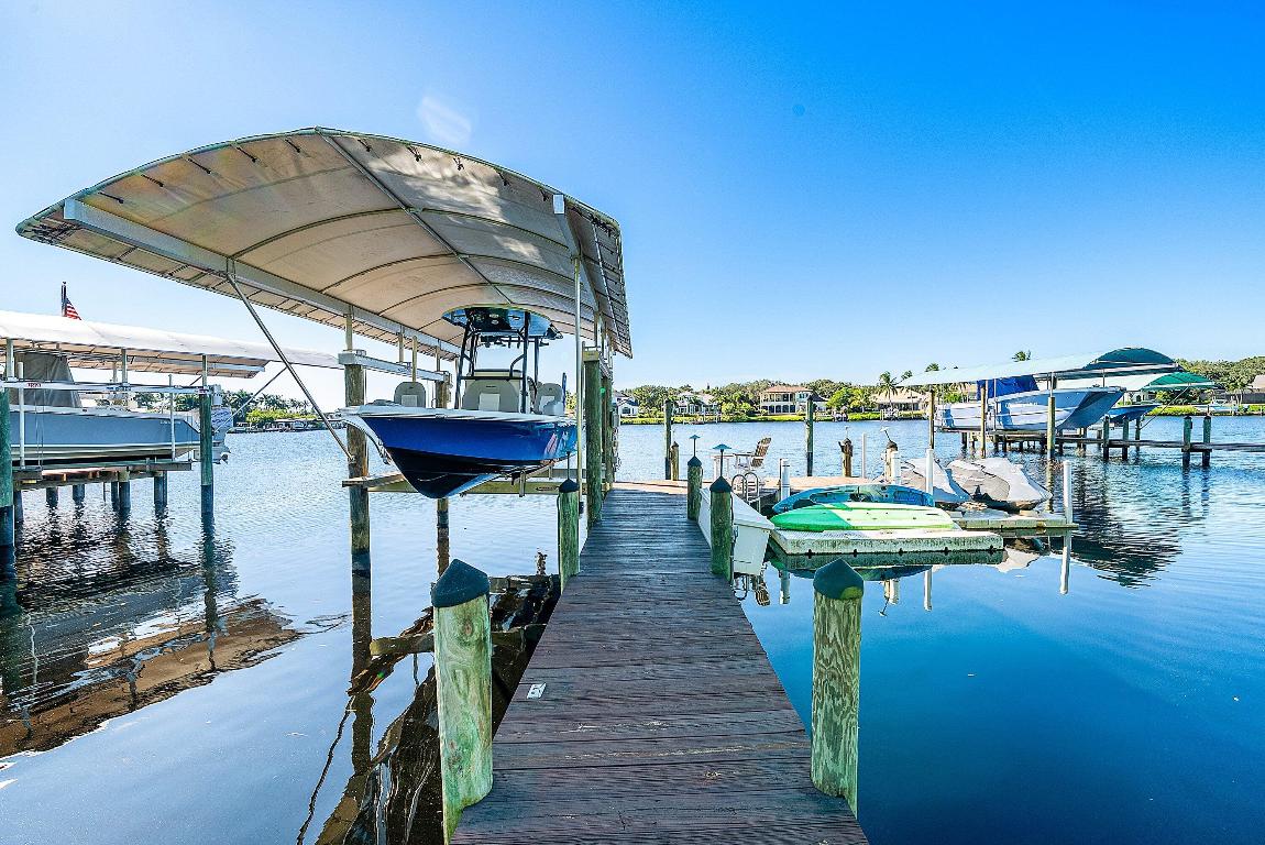 18163 SE Ridgeview Jupiter, FL 33469