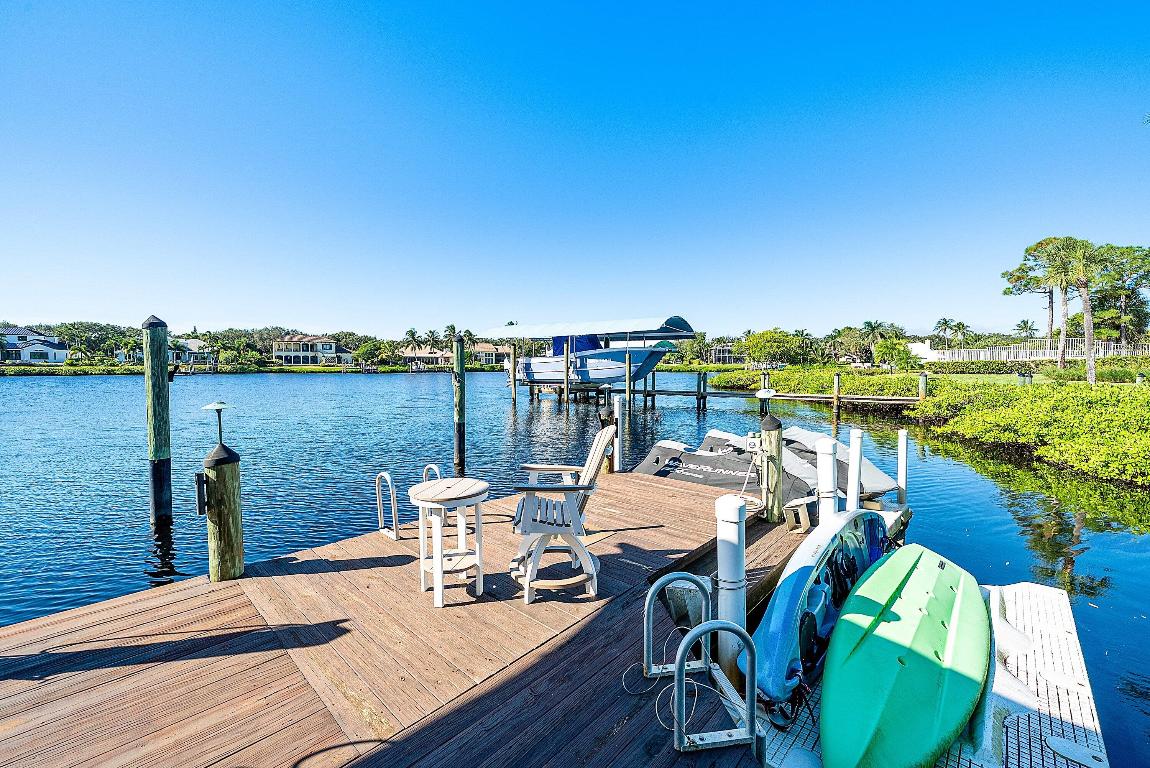 18163 SE Ridgeview Jupiter, FL 33469