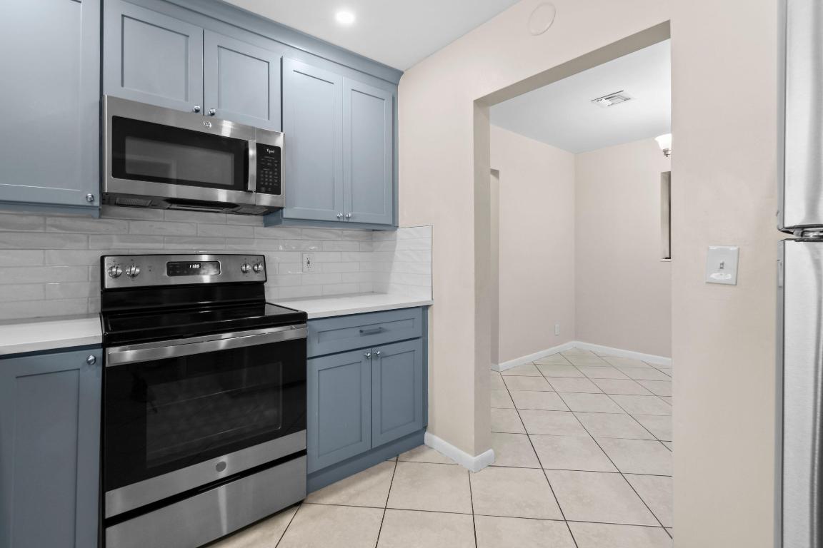 356 Cedar Tequesta, FL 33469