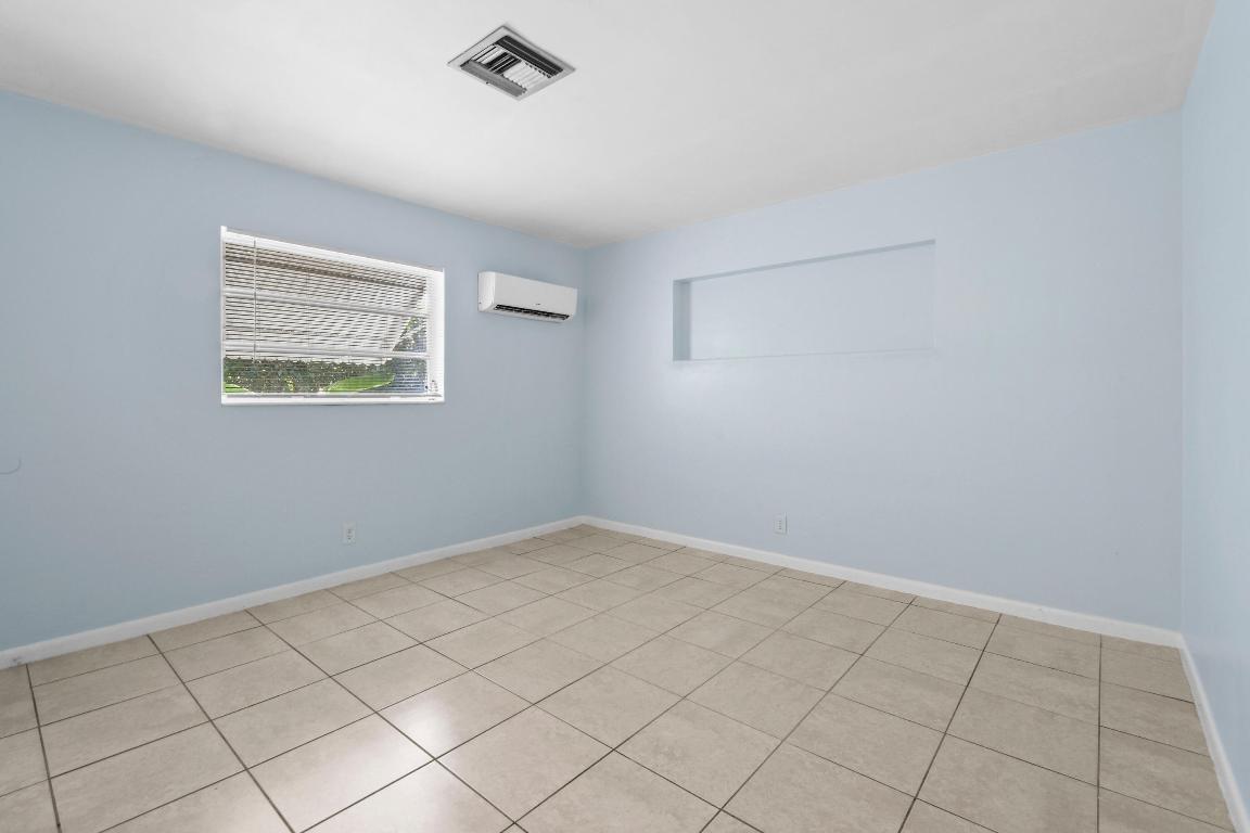 356 Cedar Tequesta, FL 33469