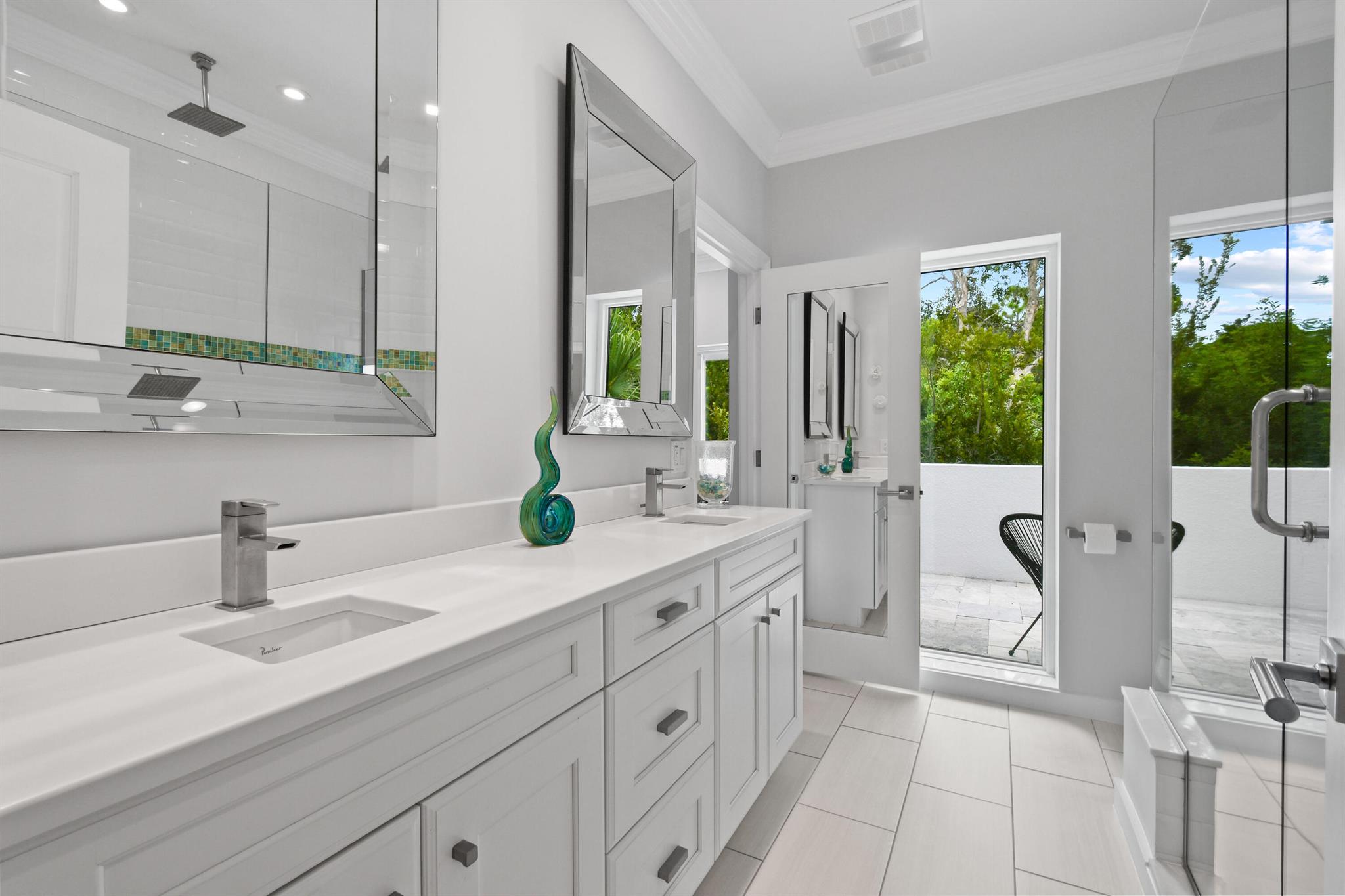 10541 SE Le Parc Jupiter, FL 33469