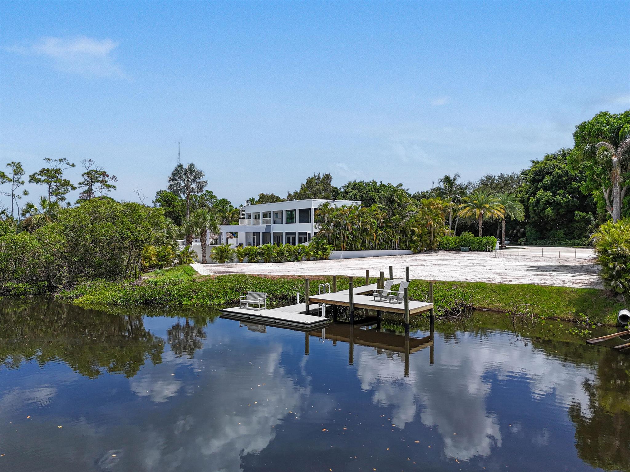 10541 SE Le Parc Jupiter, FL 33469