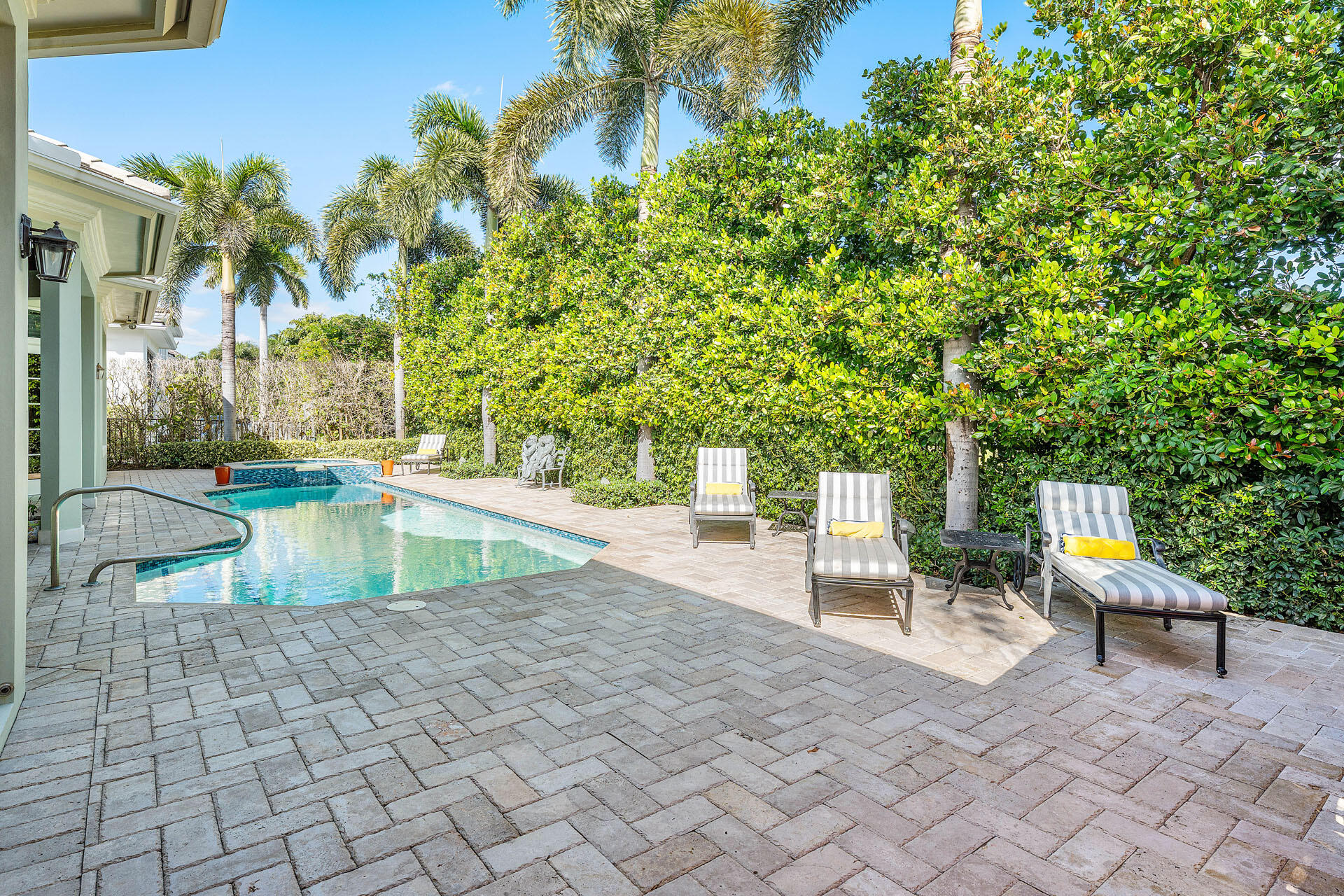 2460 Queen Palm Boca Raton, FL 33432