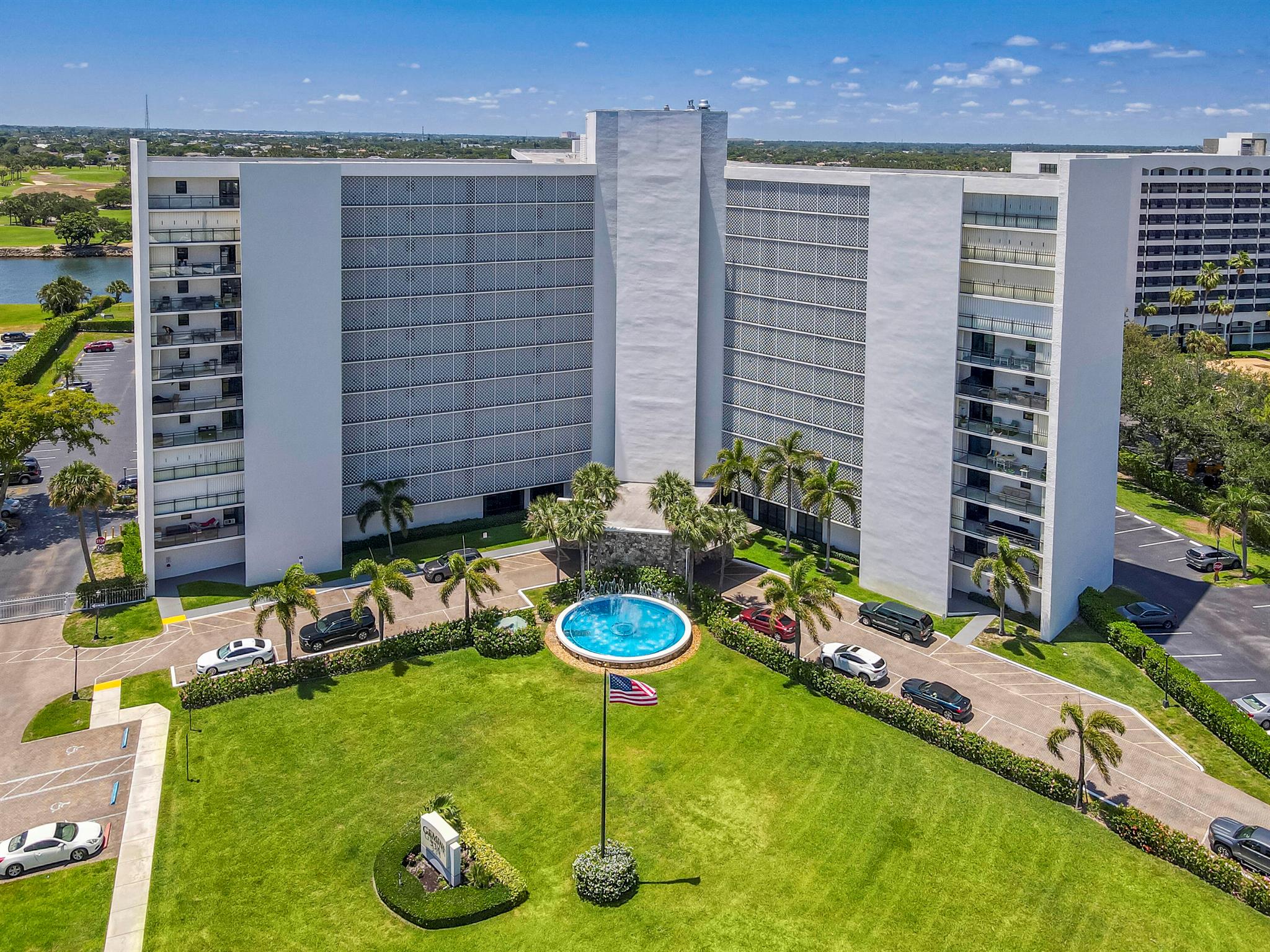 336 Golfview Rd #518