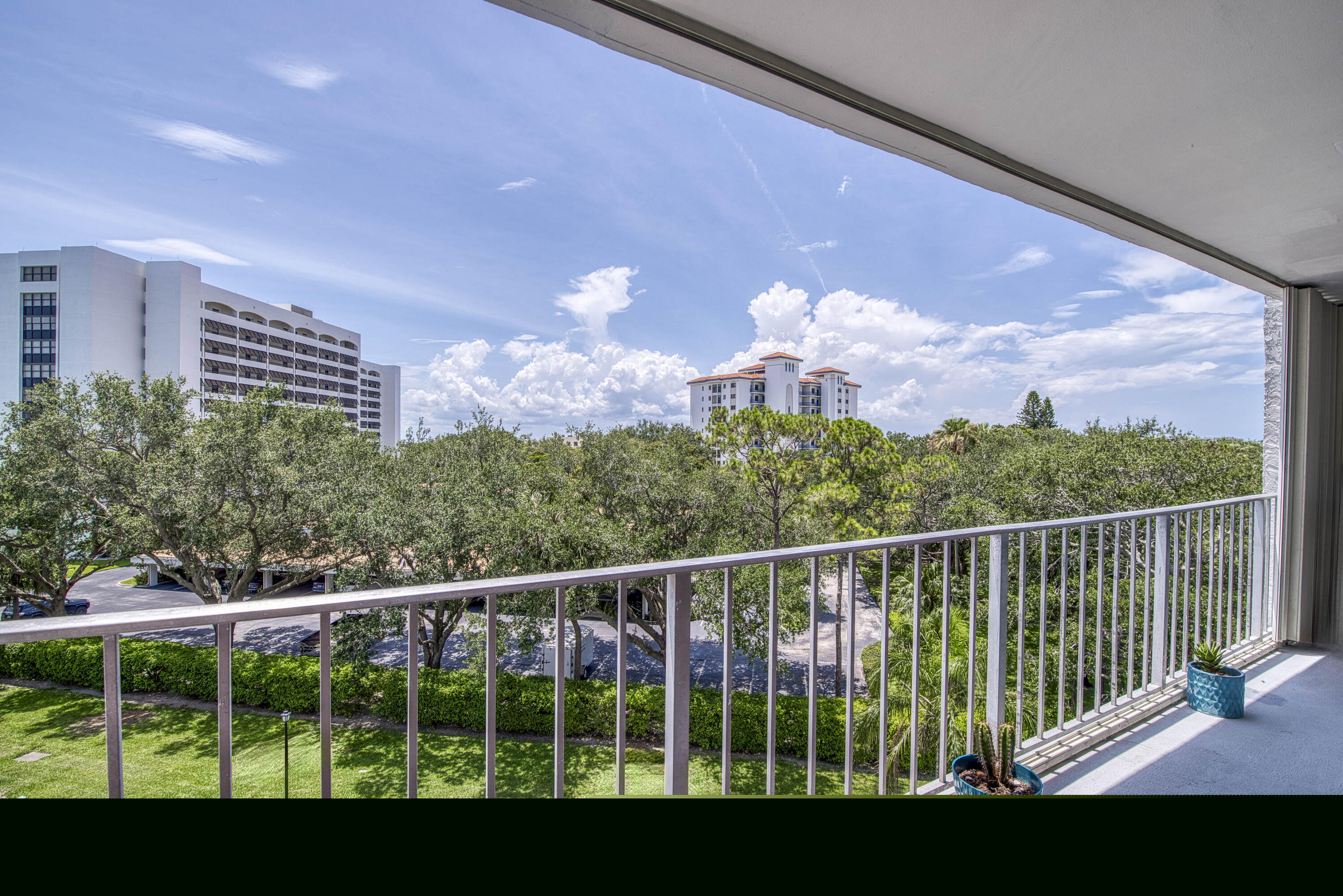 336 Golfview Rd #518 North Palm Beach, FL 33408